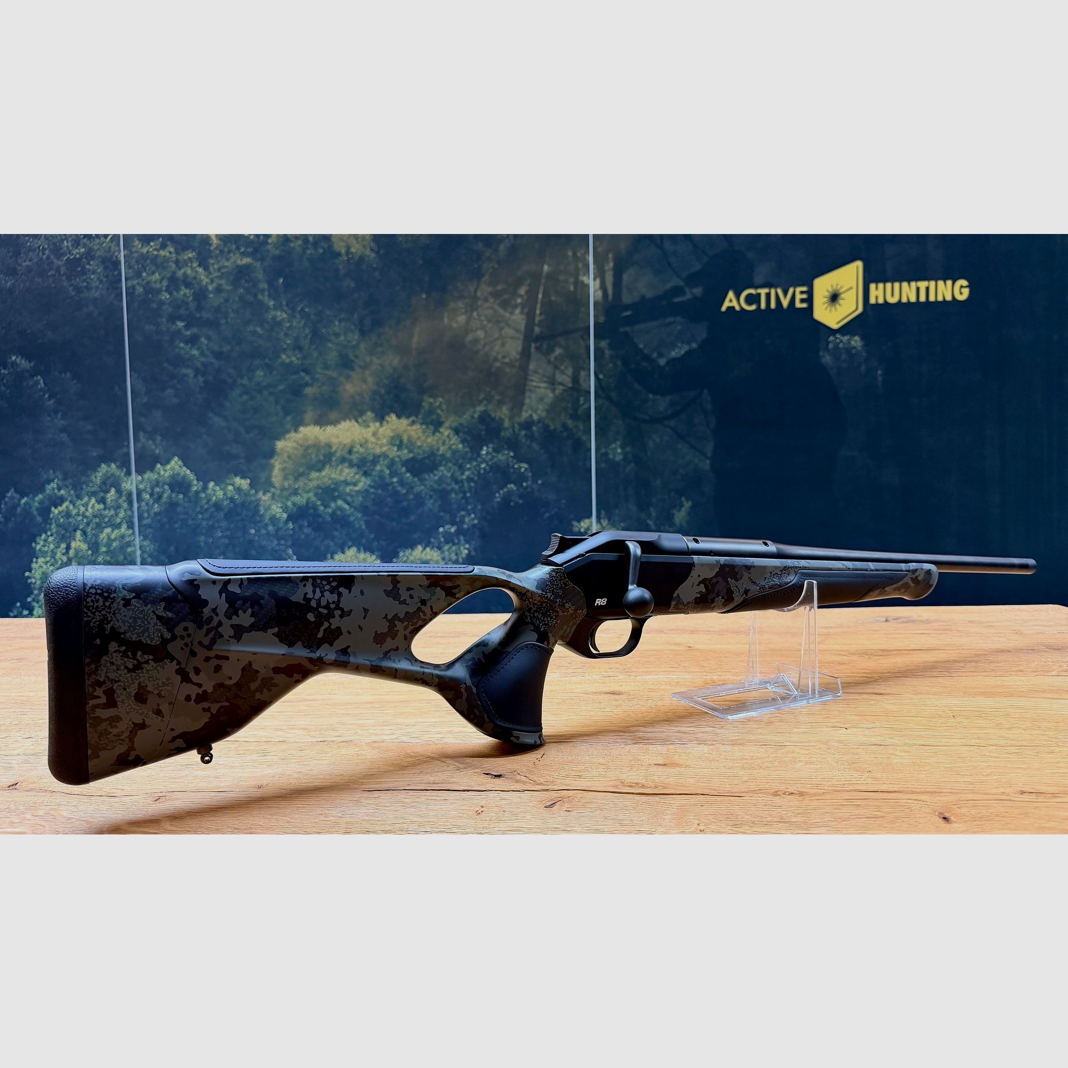 Blaser R8 Ultimate Carbon Huntec Camo arma completa / calibre seleccionable / logo plateado / Semi Weight