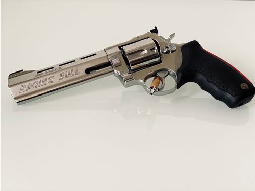 Taurus Raging Bull .454 Casull 6 1/2 Zolll