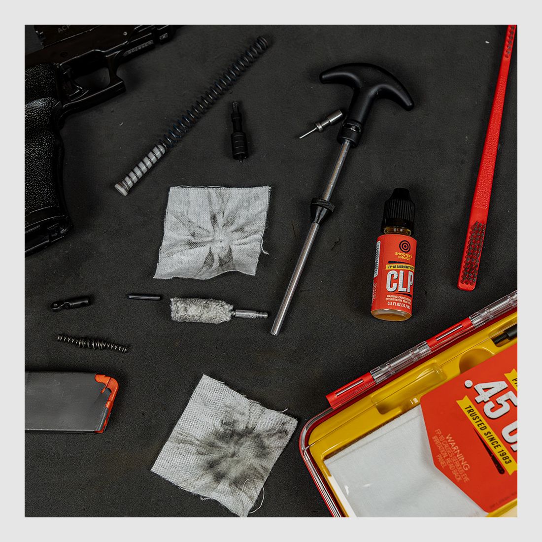 Kit di pulizia per armi Shooter's Choice .45 cal incluso FP-10 Lubricant Elite CLP (8-32) (SHF-SRK-45)