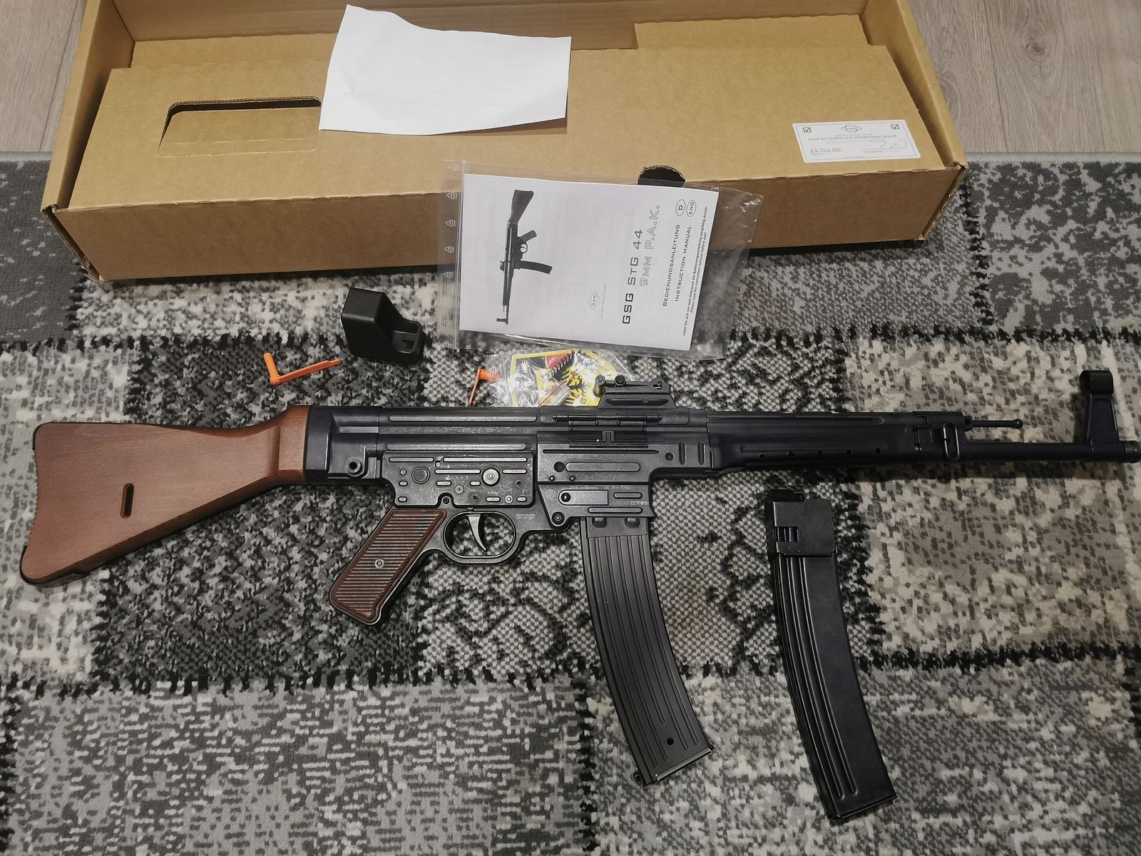 GSG StG 44 Schreckschussgewehr 9 mm P.A.K. Vollmetall Echtholz