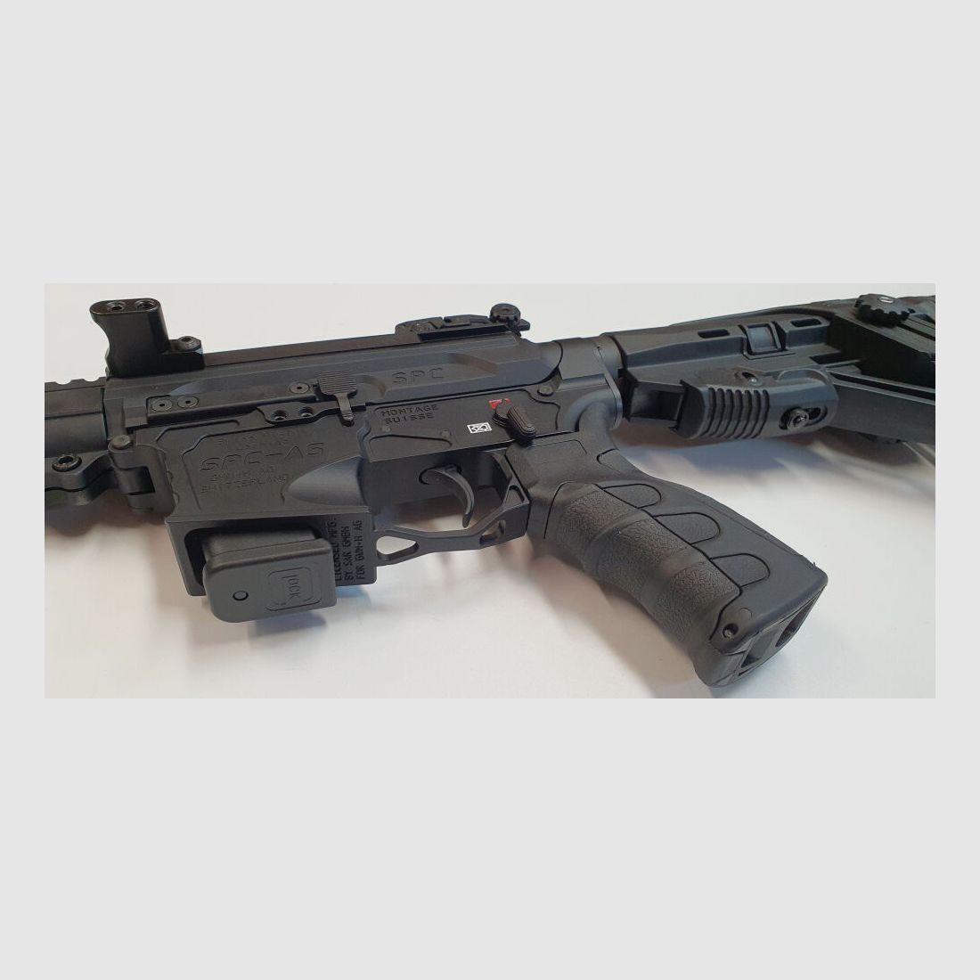 GWMH AG Selbstladebüchse GWMH SPC-HUNTER A5 10" (SWISS PISTOL CARBINE) BLACK Kal.9x19 AR15 Glock Magazi