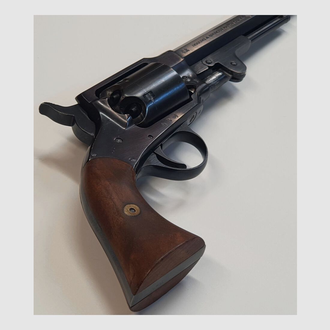 Davide Pedersoli Revolver a Percussione Neumann PEDERSOLI ROGER & SPENCER MATCH in calibro .44 (BlackPowder)