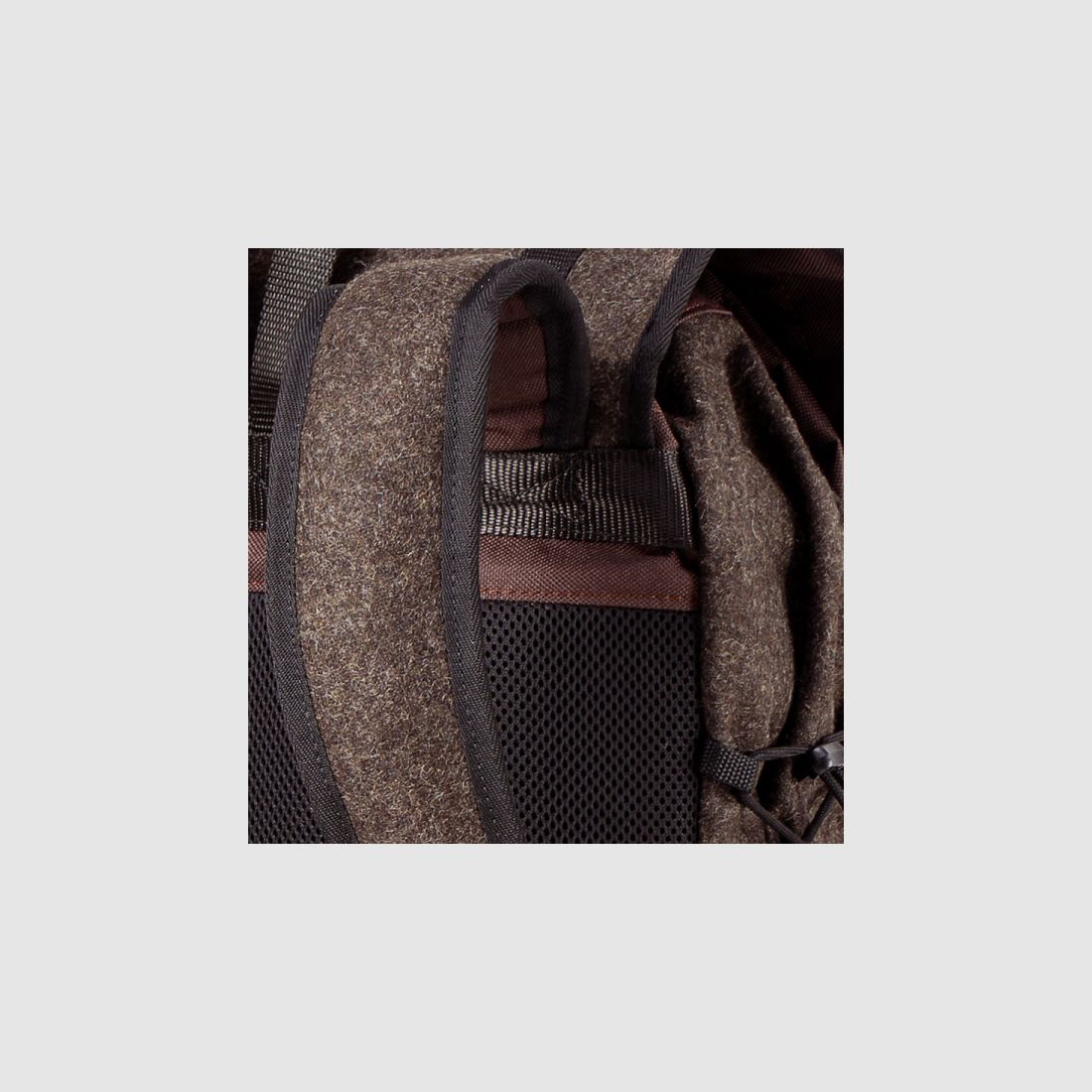 AKAH Gebirgs- und Trekking-Rucksack Loden