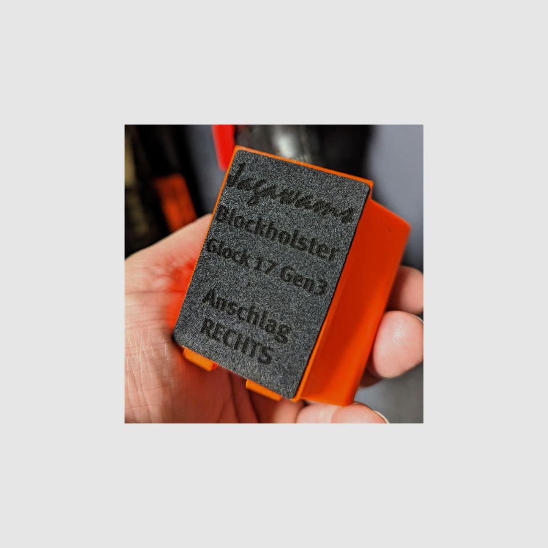 Magnetisches Blockholster für Glock 17 und baugleiche (Schlittenbreite 32mm) für Waffenschrank - Zubehör für den Waffenschrank