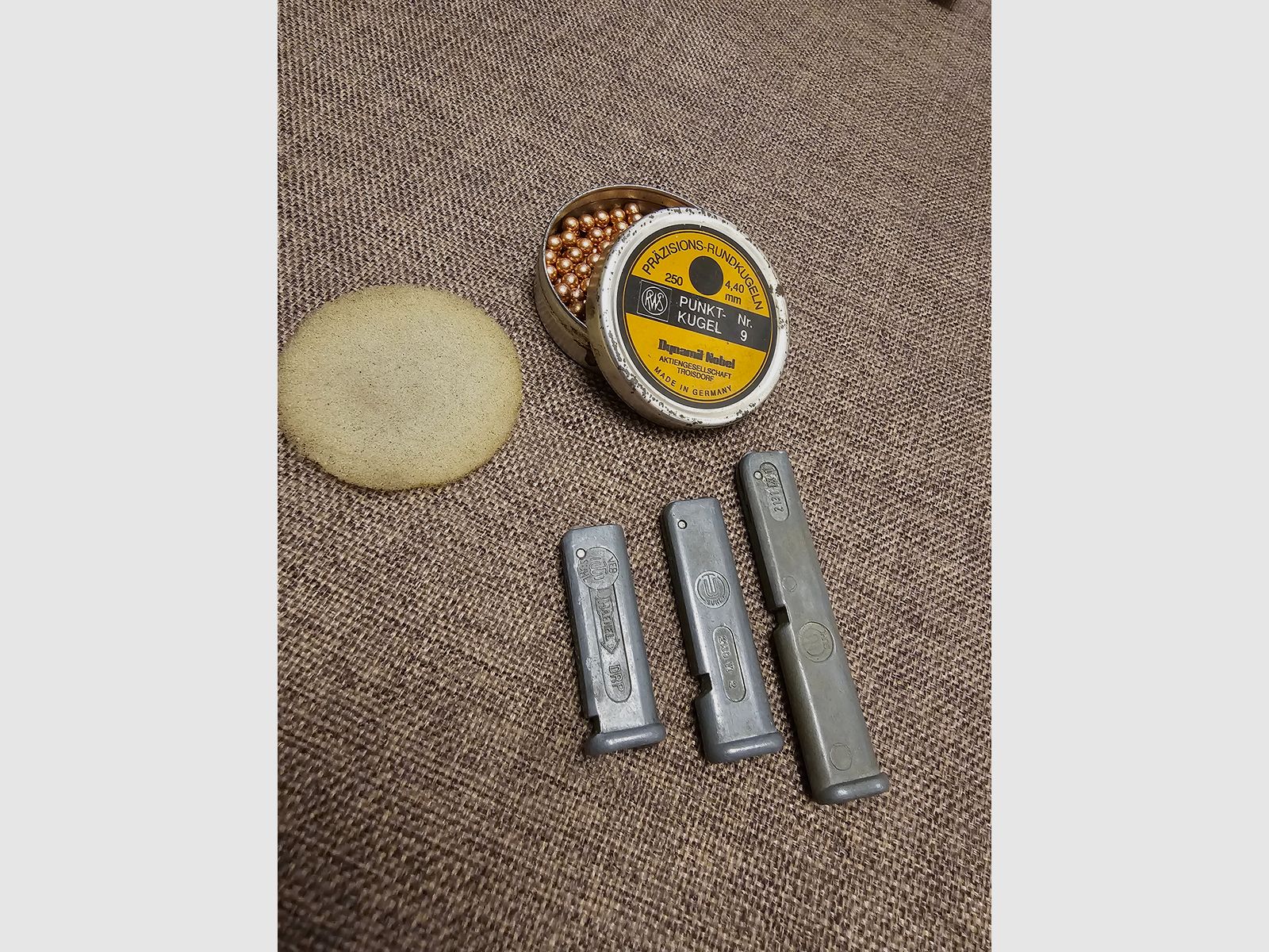 Haenel Suhl 310, Anschütz 275 Magazine Suhl + balles à point