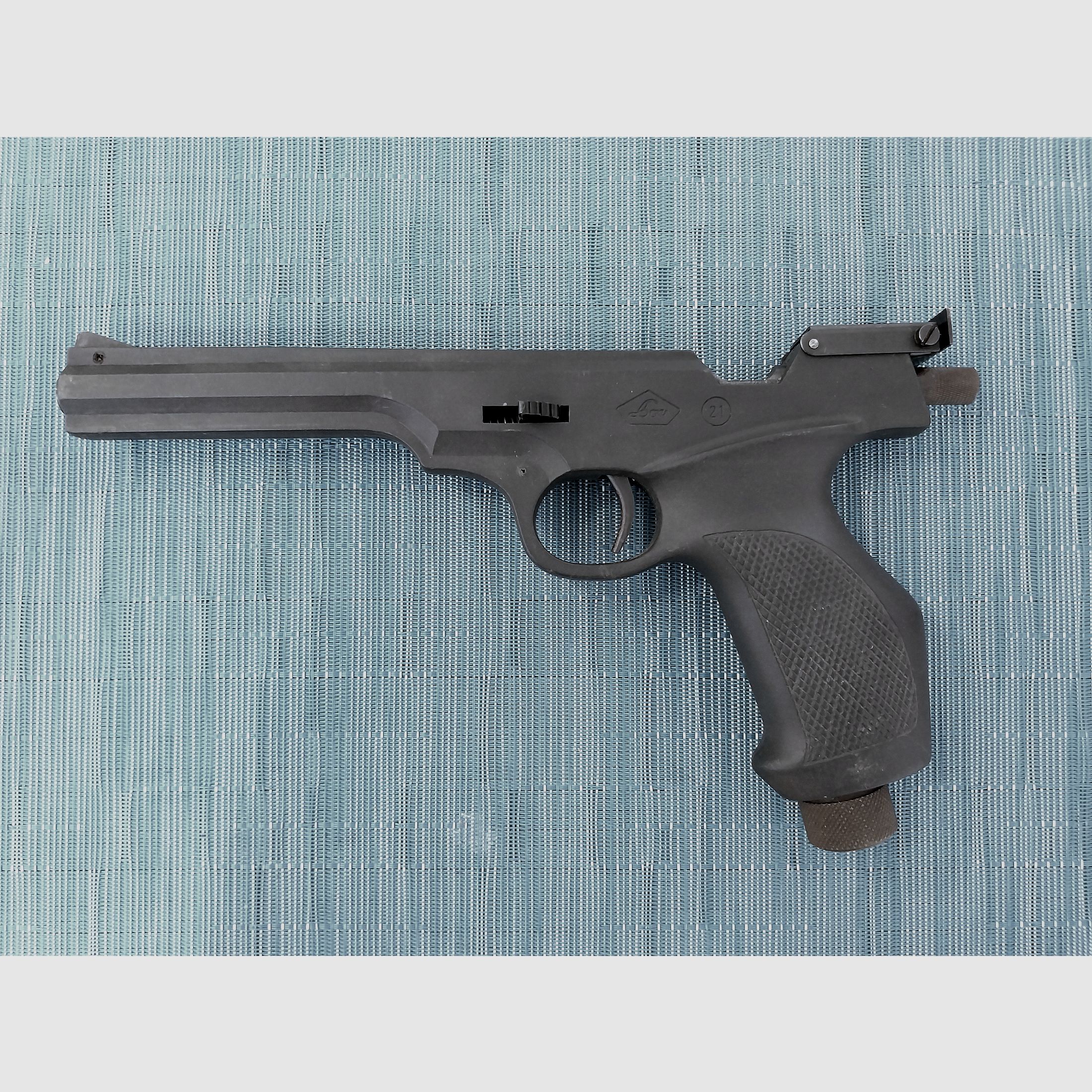 LOV 21 CO₂ pistola de aire cal. 4,5 mm (.177)