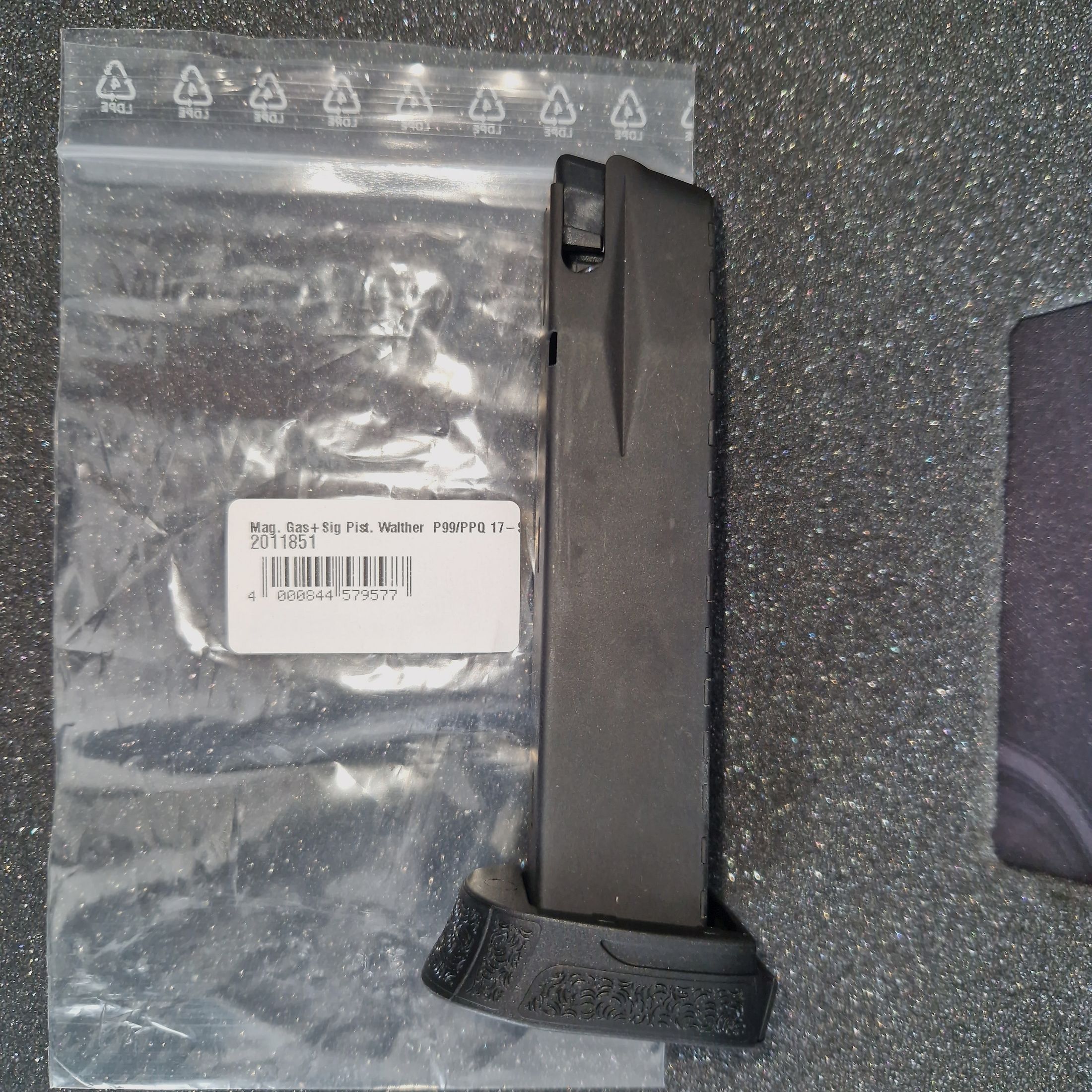 Walther PPQ / P99    cargador de repuesto 17  disparos 9mm P.A.K.  !!!