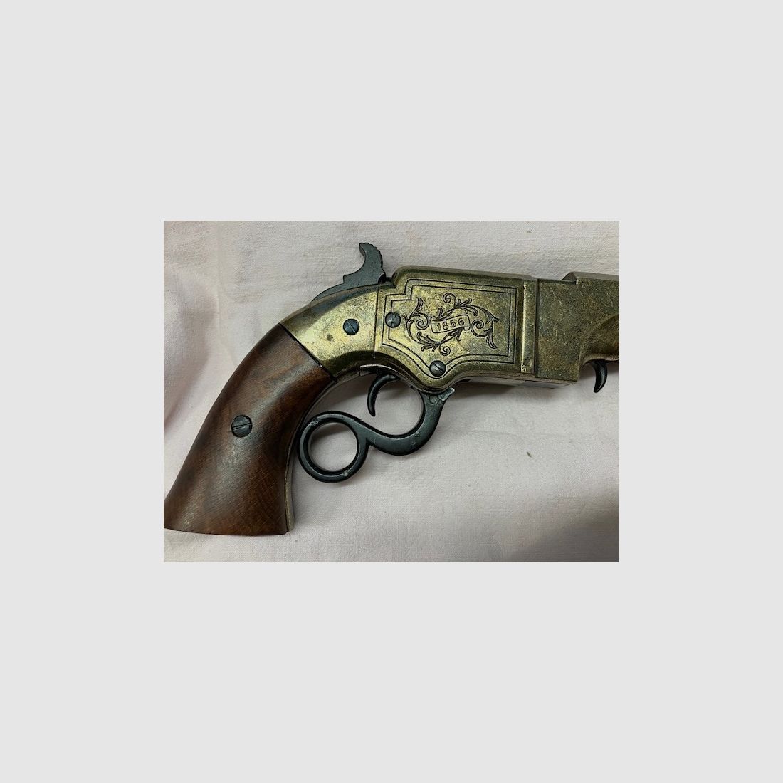 Revólver 1856 "La Volcánica" de Denix