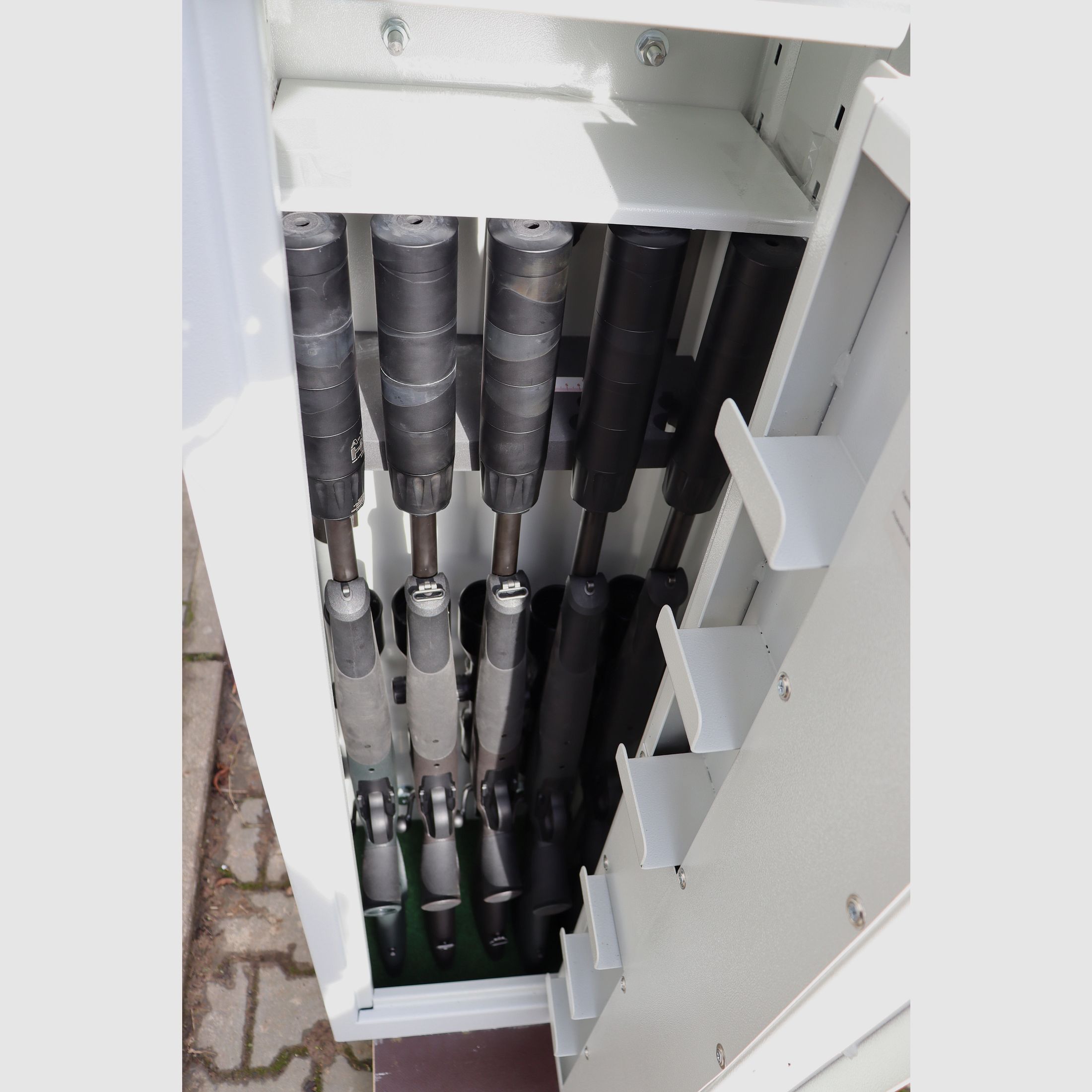 Waffenschrank Shooter WAYGO Kl. 1 (1700x440x380) 5 LW