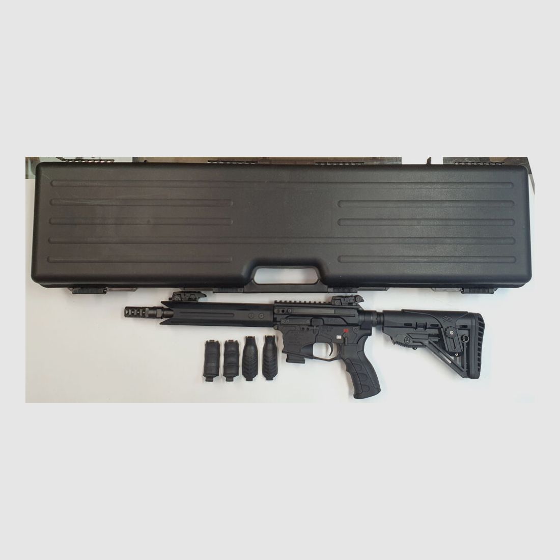 GWMH AG Selbstladebüchse GWMH SPC-SPORTER A5 10" (SWISS PISTOL CARBINE) BLACK Kal.9x19 AR15 Glock Magazin