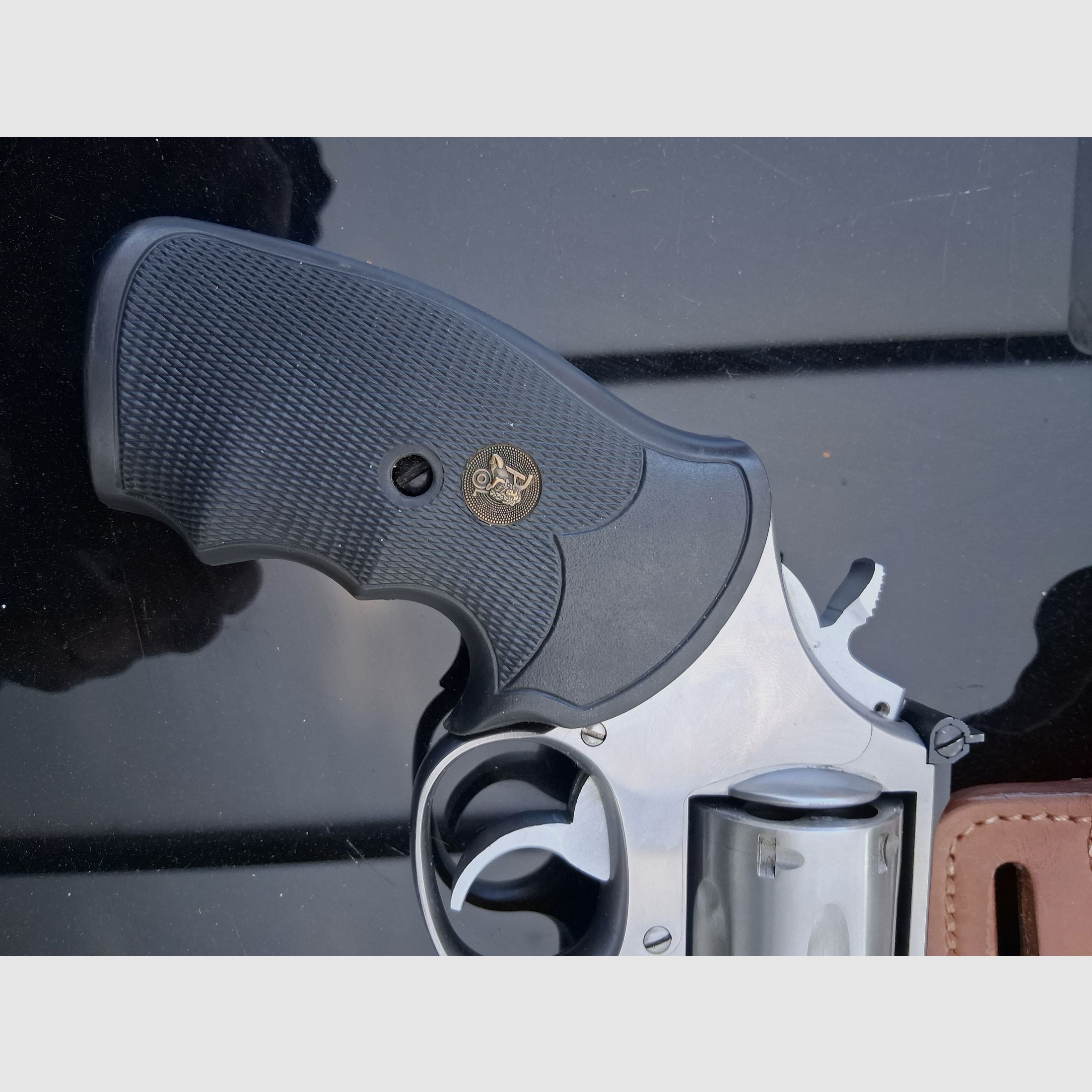 Revolver  S & W  686   4 Zoll Lauflänge Kal.357mag