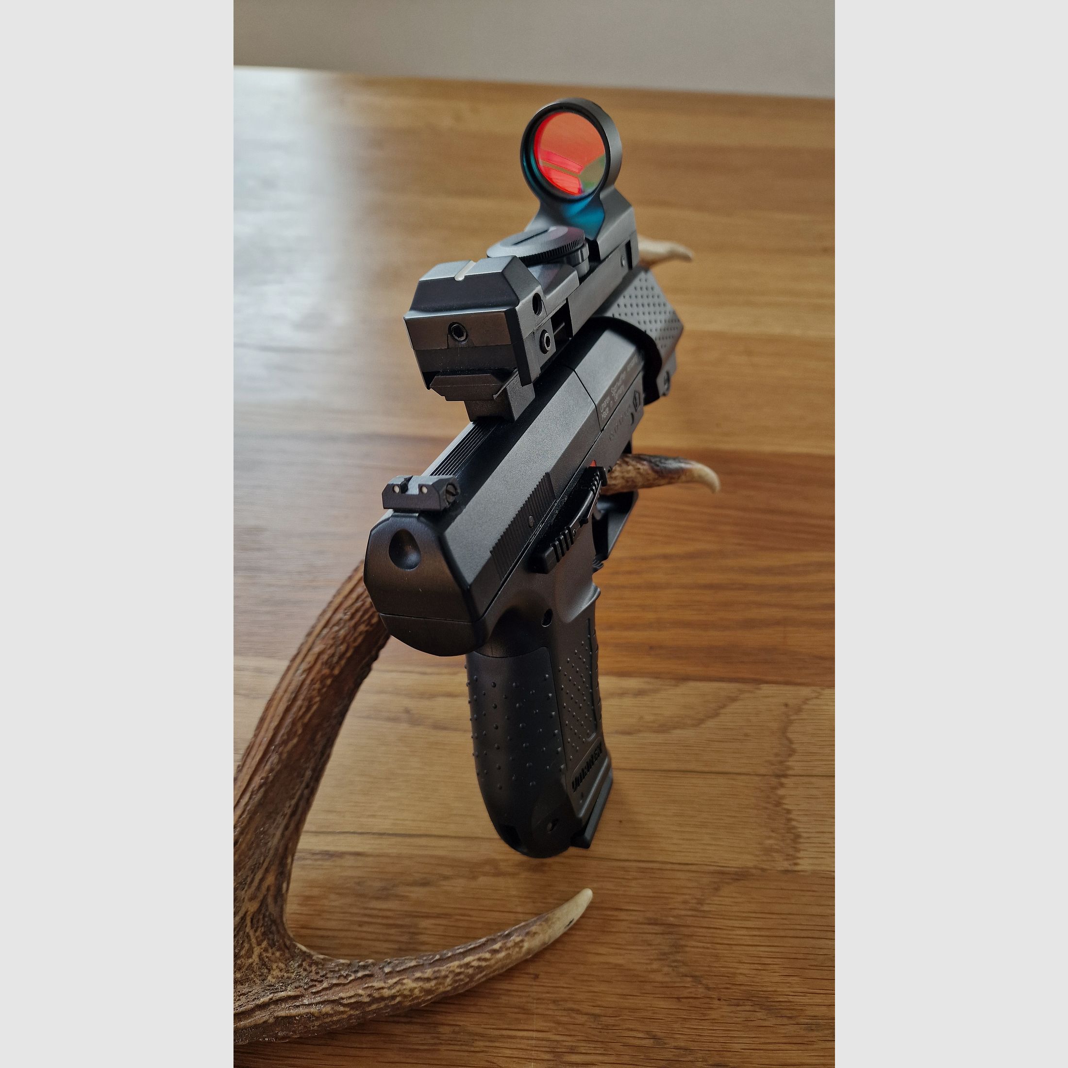 Umarex CPS Sport con punto de luz pistola de aire CO2