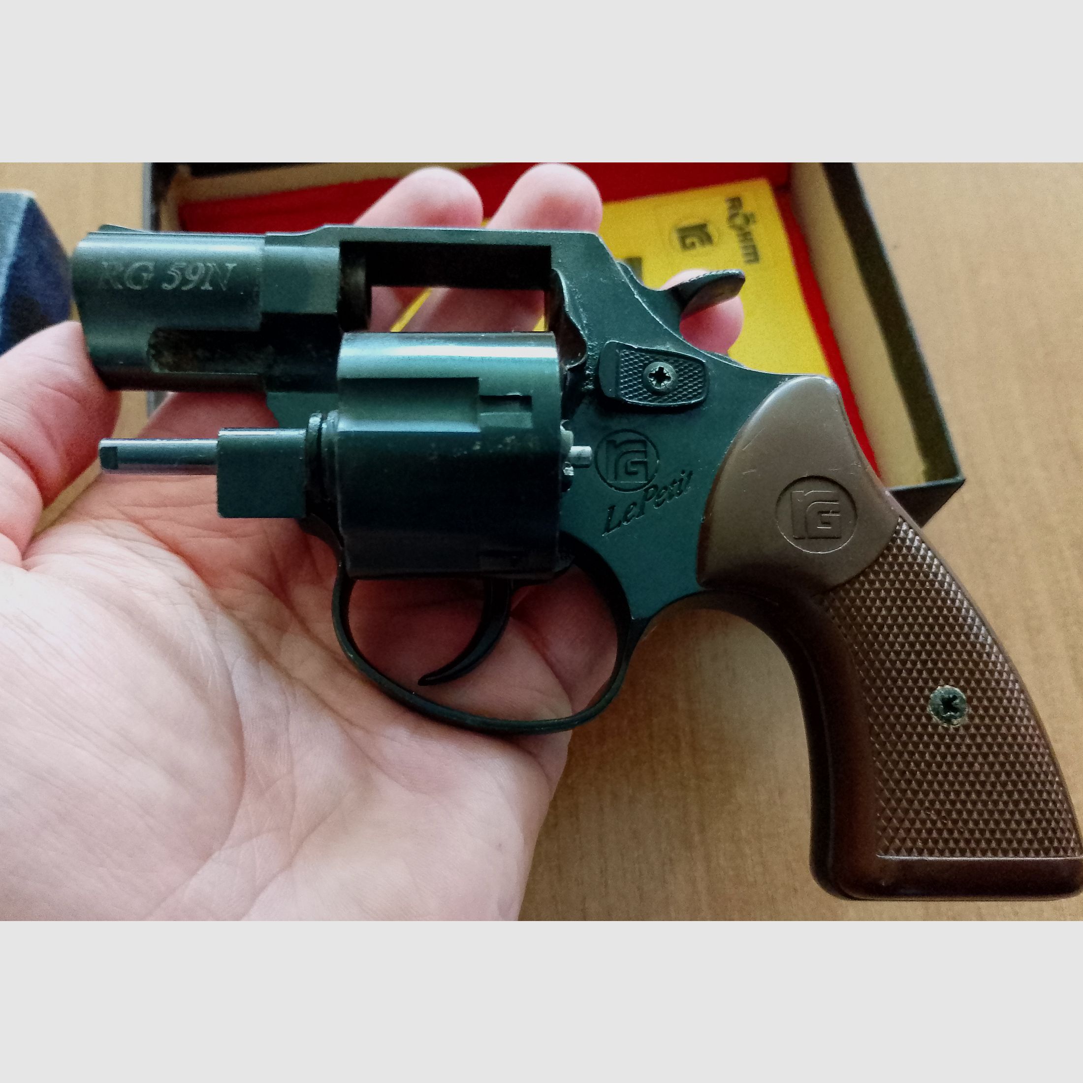 Röhm RG 59N Le Petit Schreckschussrevolver im Kaliber 9mm R.K. mit OVP!