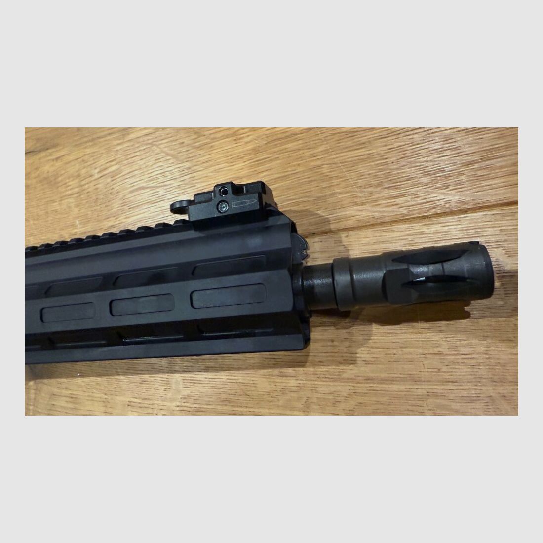 Heckler und Koch MR223, version A3, cal. .223 Rem., 11", noir, garde-main fermé