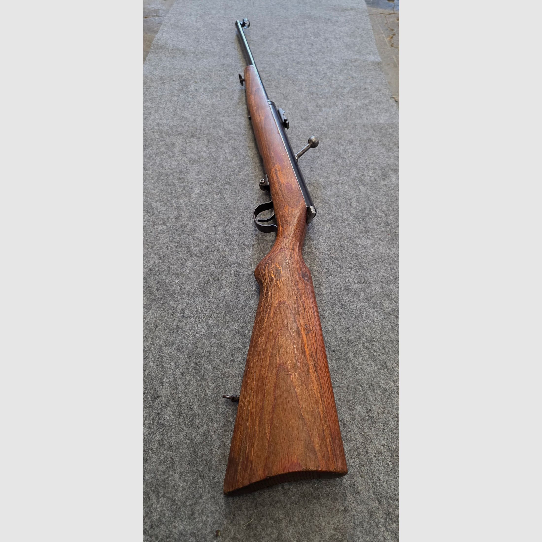 Haenel Mod. 49a z kolbą z drewna warstwowego z 1957 roku w dobrym stanie, samopowtarzalny, nie 310