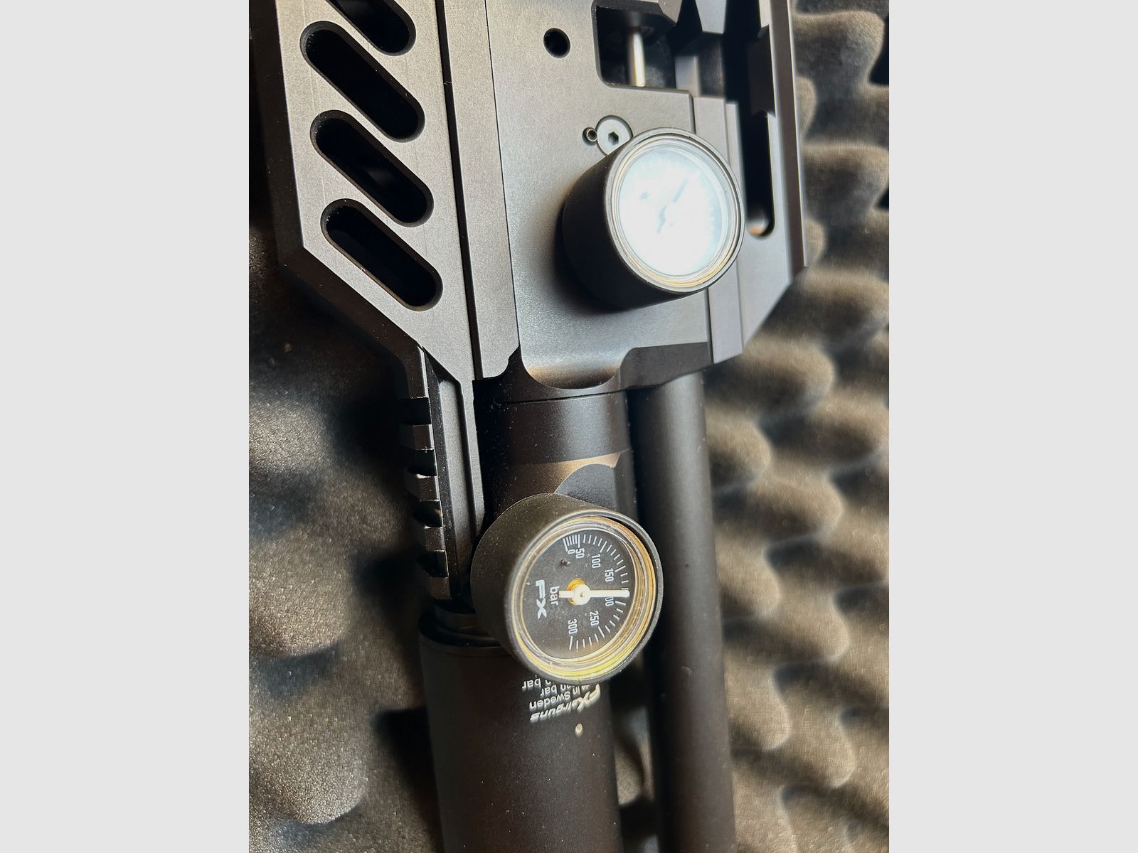 FX Dreamline Tactical Compact Luftgewehr 7,5 Joule , Kal. 4,5 (.177) inkl. 3 Mag und Compact Schulterstütze