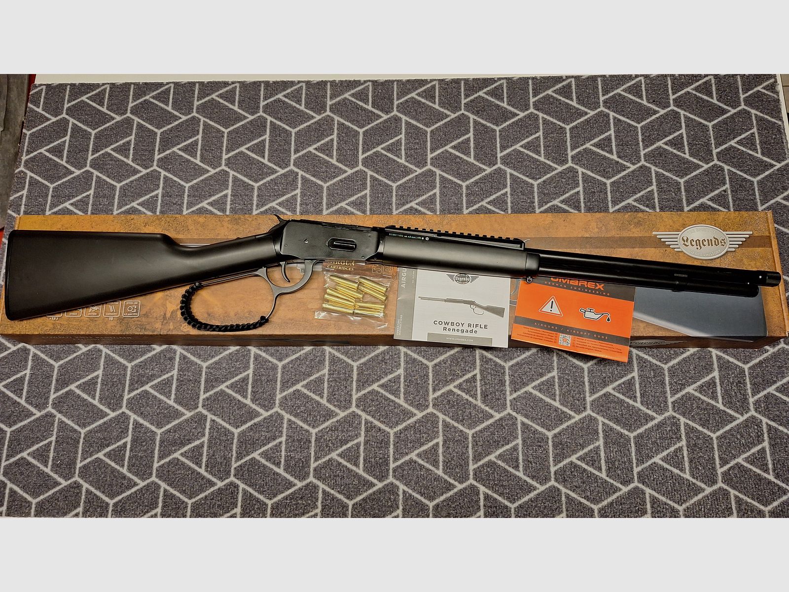 Legends Cowboy Rifle Renegade CO2-Luftgewehr Unterhebelspanner Kal. 4,5 mm BB schwarz inkl. 10 Ladehülsen