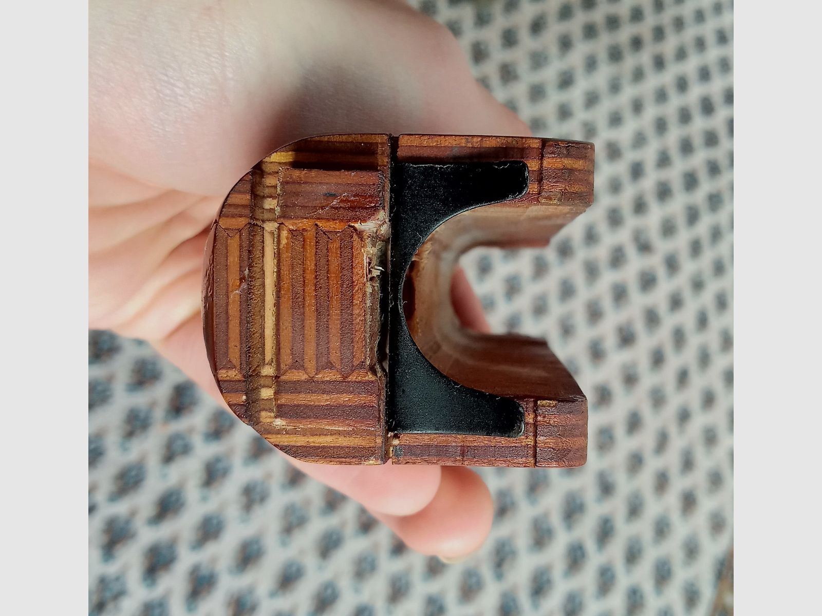 Protezione in legno per AKS-74u / Krinkov russo con molla e distanziatore Tula circa 1985 protezione in legno AKSU