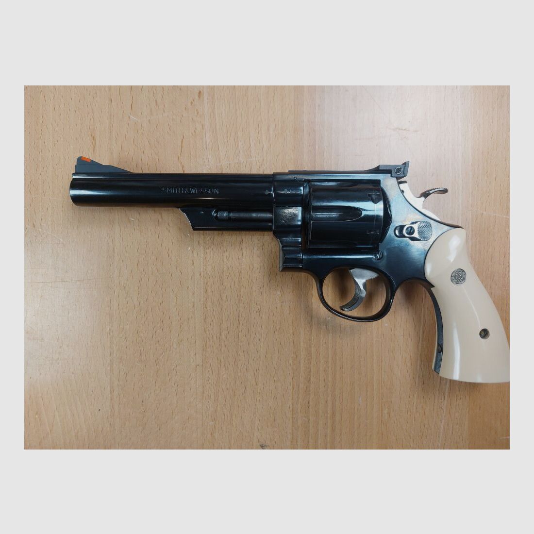 Smith & Wesson, USA M 25-5