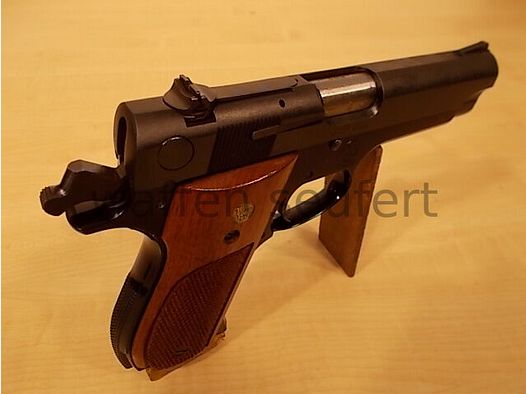 Smith & Wesson M39-2 Pistol
