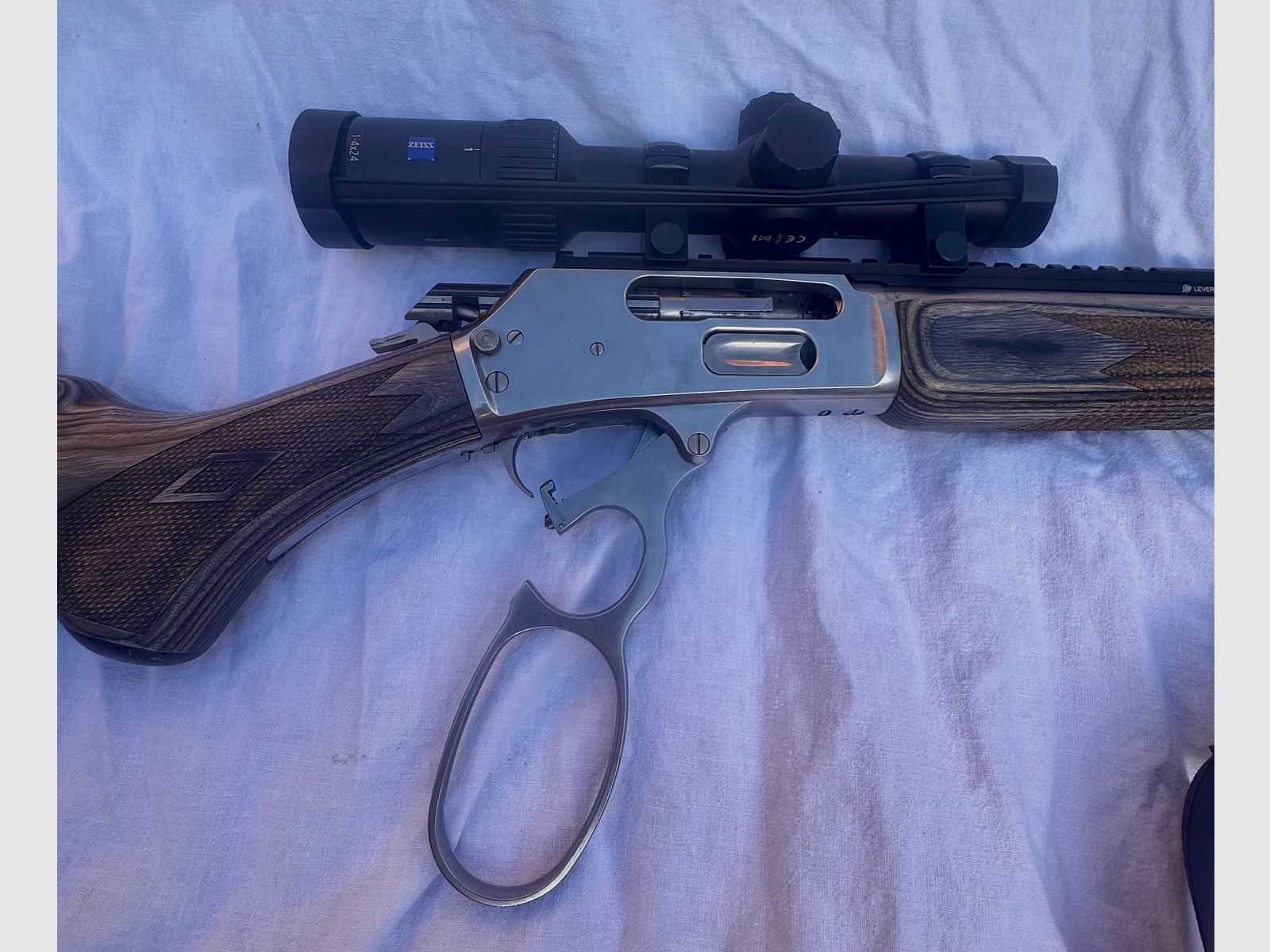 Marlin SBL 1895 Unterhebelrepetierer – Kaliber .45-70 GOV – mit Zeiss Conquest V4 und Munition 