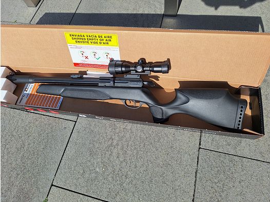 Gamo Arrow PCP Luftgewehr 4,5mm inklusive 2x10er Magazin