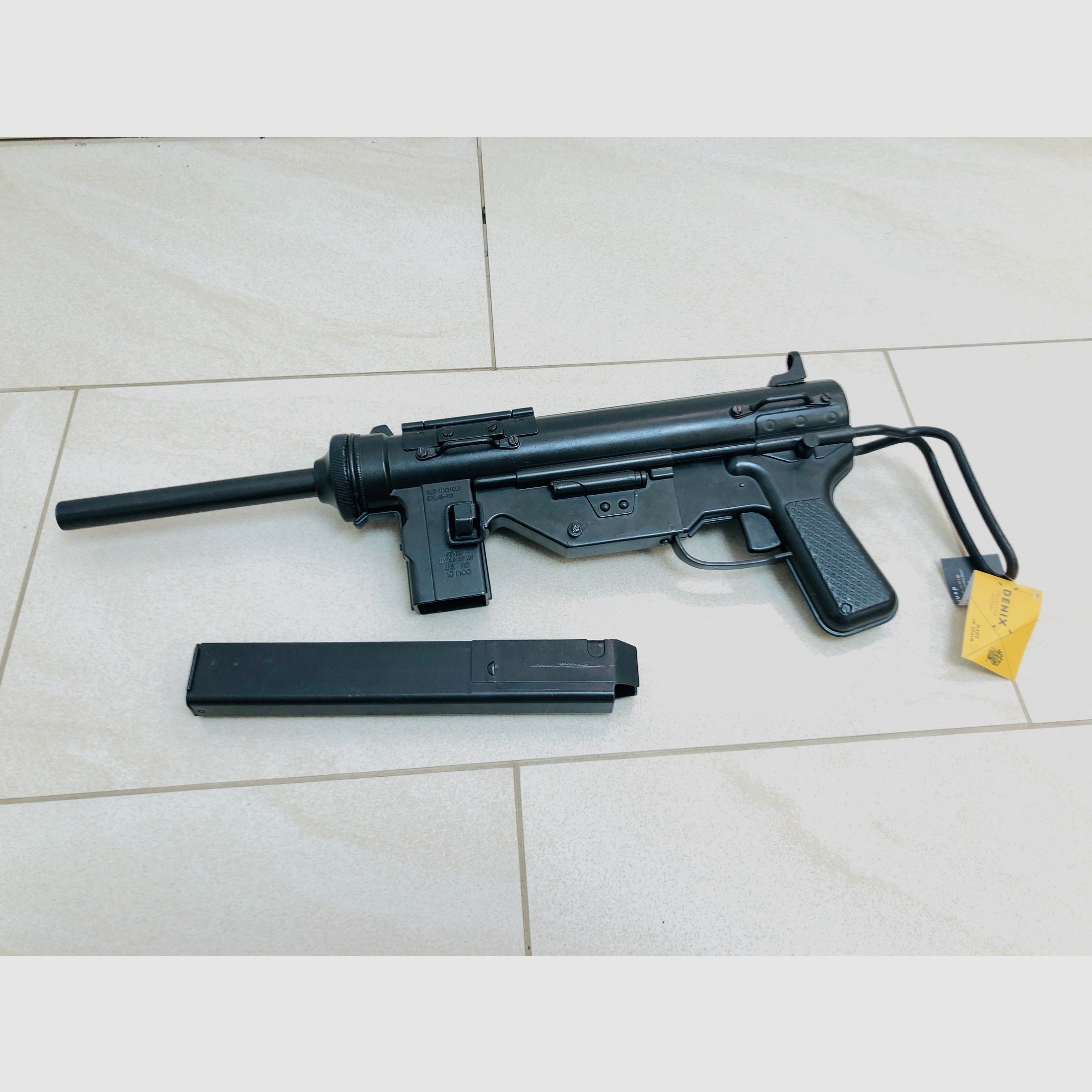 ••• Arma decorativa / arma modello pistola mitragliatrice US M3 / Greasegun / NUOVA + confezione originale •••