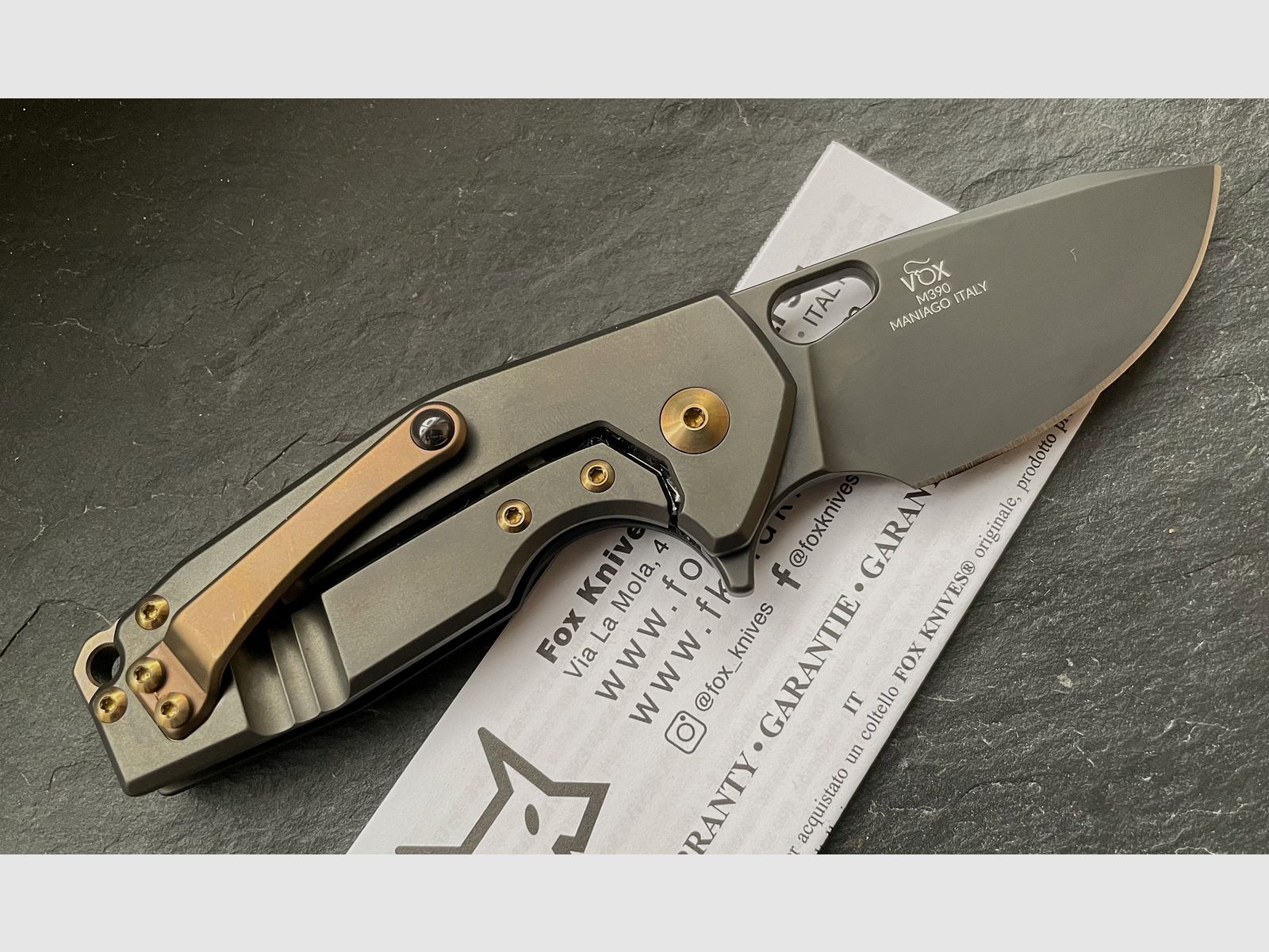 Fox Knives Suru FX-526 TI BB Black PVD Voxnaes M390 Titan Folder
