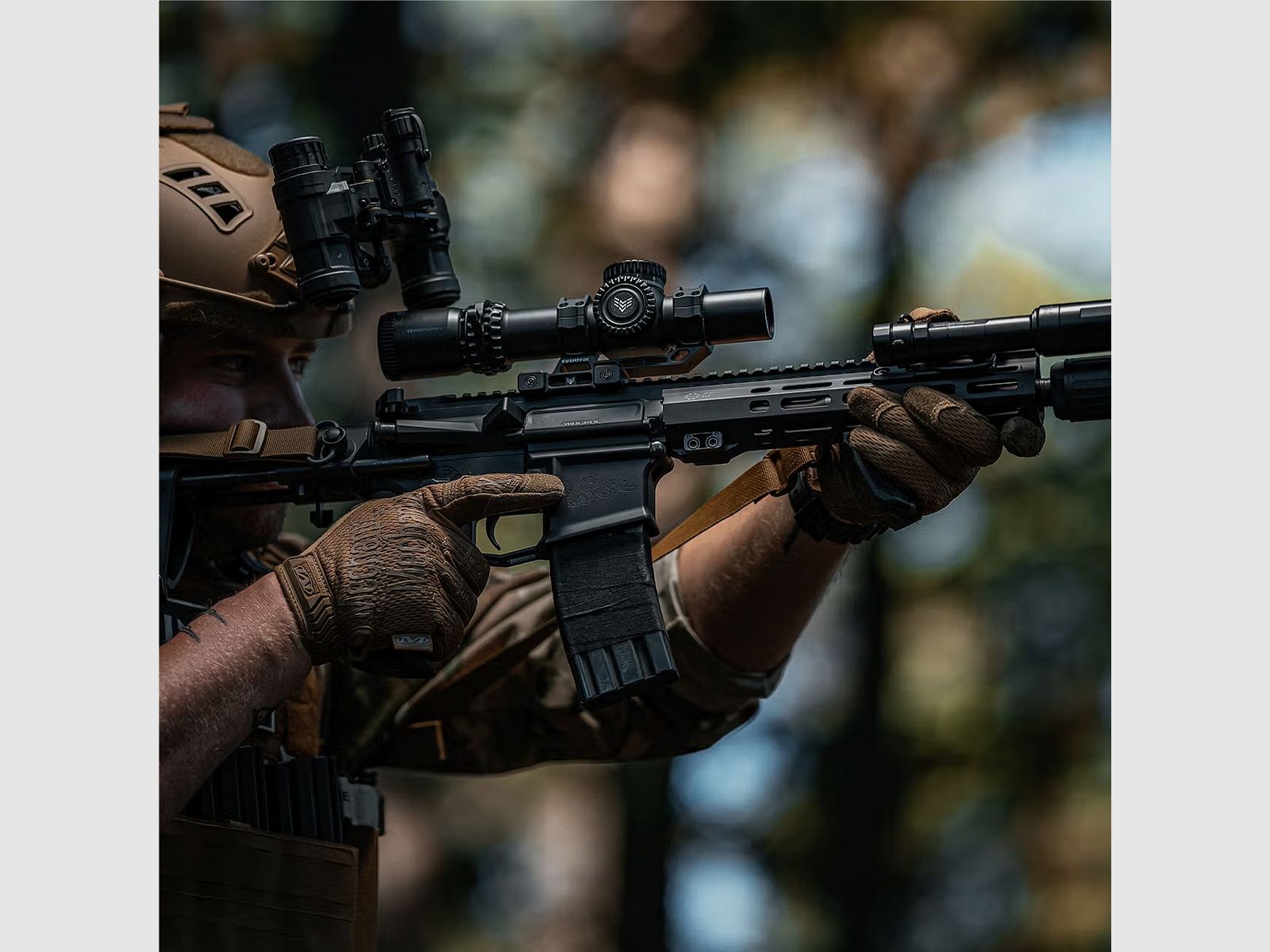 Swampfox Warhorse 1-6x24 FFP LPVO Zielfernrohr - MIL-Absehen, rot beleuchtet, 34 mm