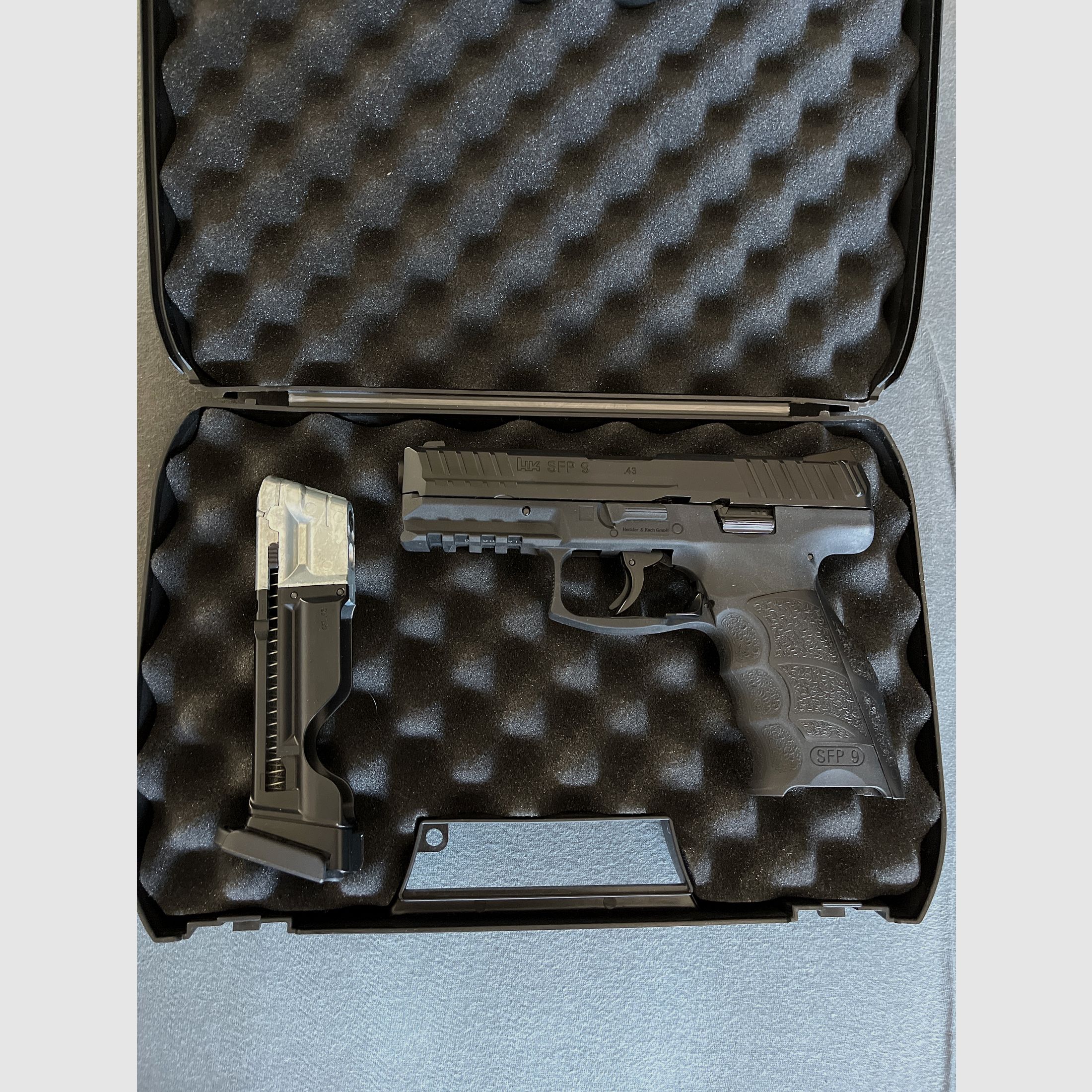 Heckler&Koch SFP9 T4E BLK cal. 0.43 CO2