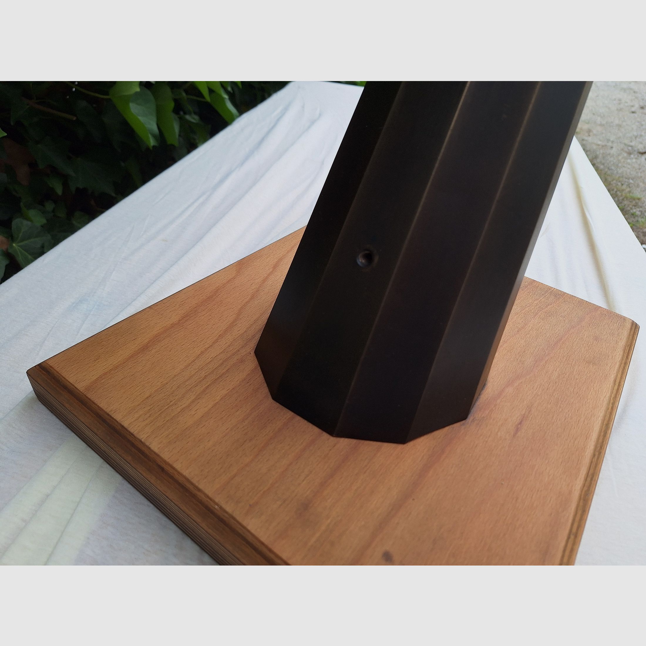 Fixed bronze mortar