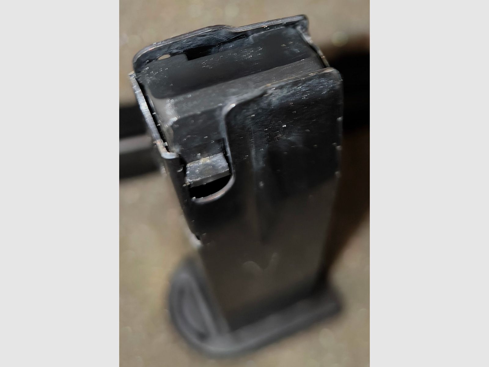 ⚠️ Uwaga kolekcjonerzy i fani Walthera, Walther P99-COMMANDO - ciemny brąz, kaliber 9mmPAK, strzelany tylko raz próbnie, jak nowy!!