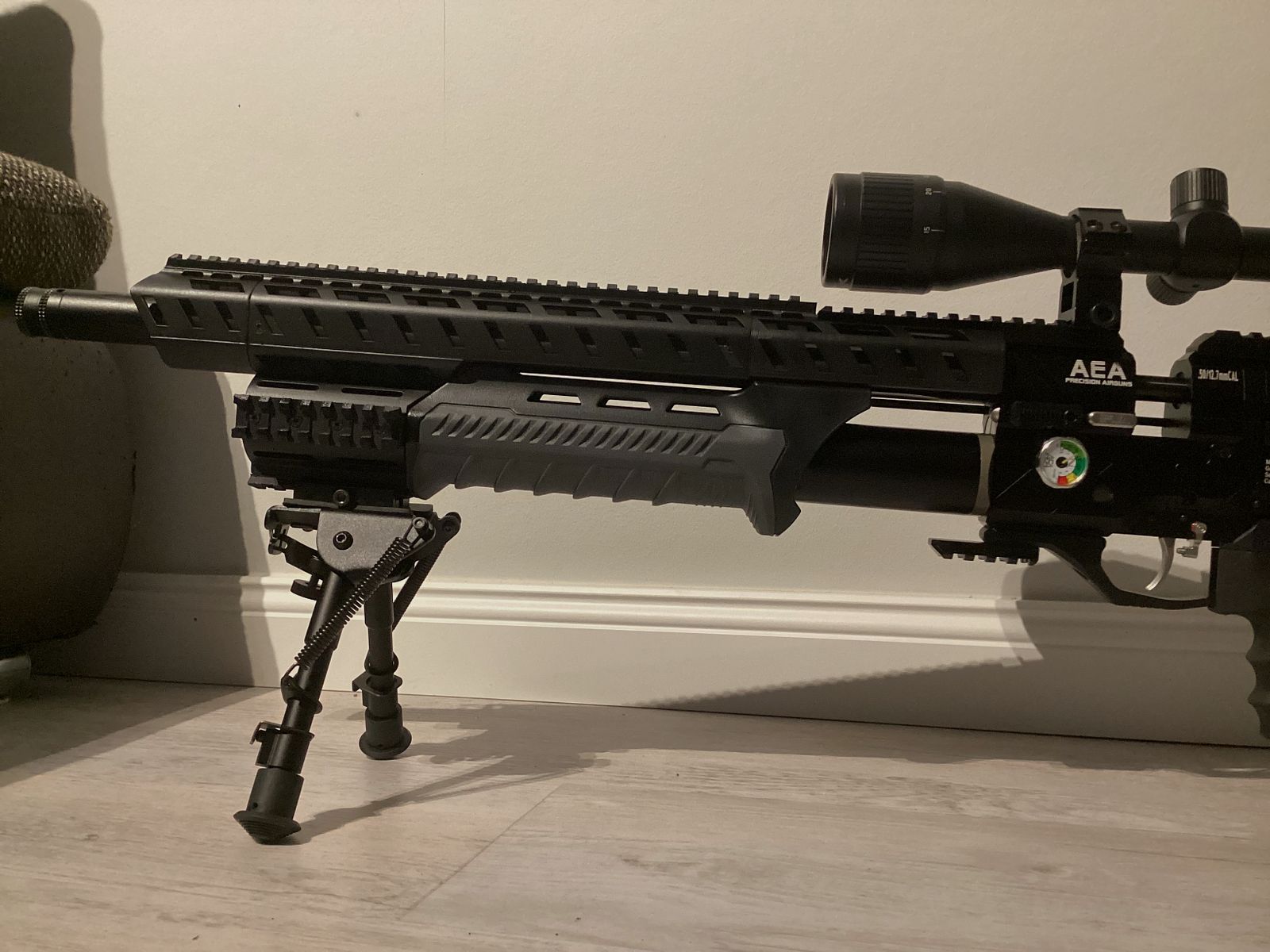 AEA Megalodon new and unused. Handguard possibly as a self-assembly kit. (40 Euro)