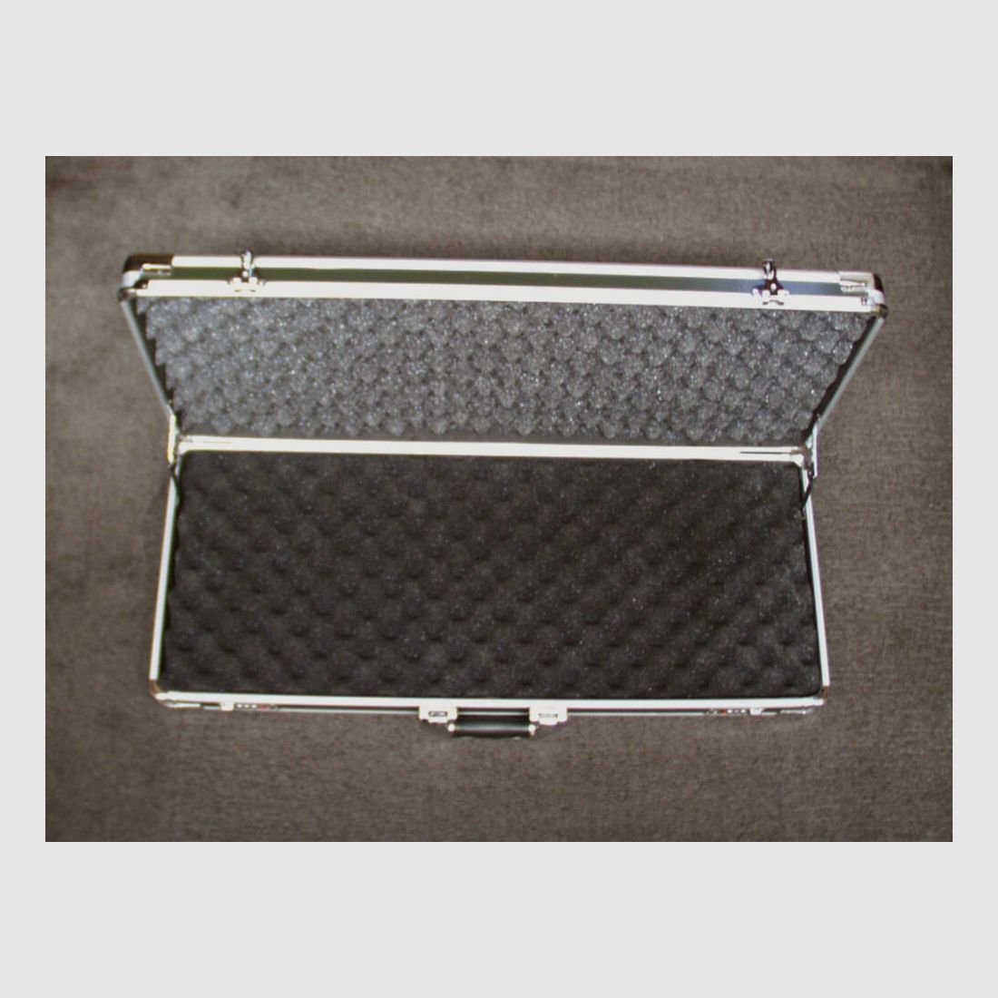 Berwall weapon case