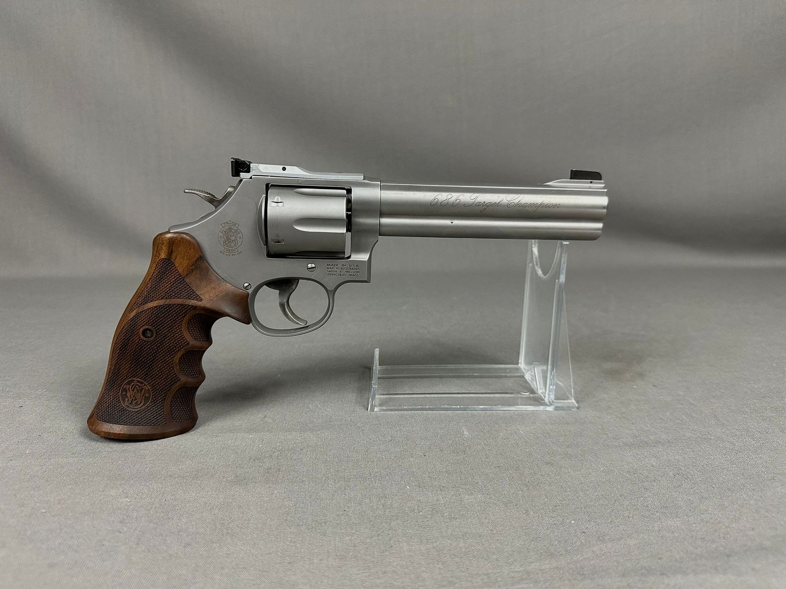 Smith & Wesson 686  Target Champion 