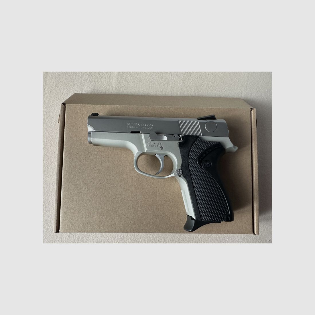 Sehr seltene Smith&Wesson 6946 im Kaliber 9mm Luger