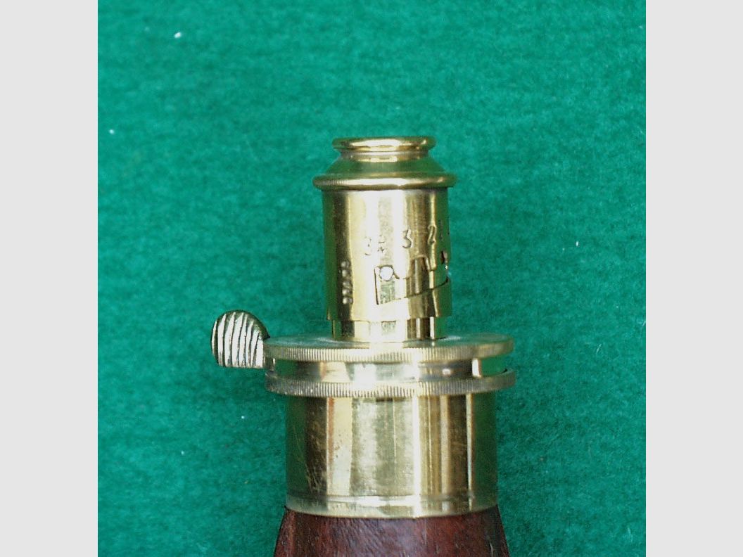 Indien	 Pulverflasche, Leder (Jäger)