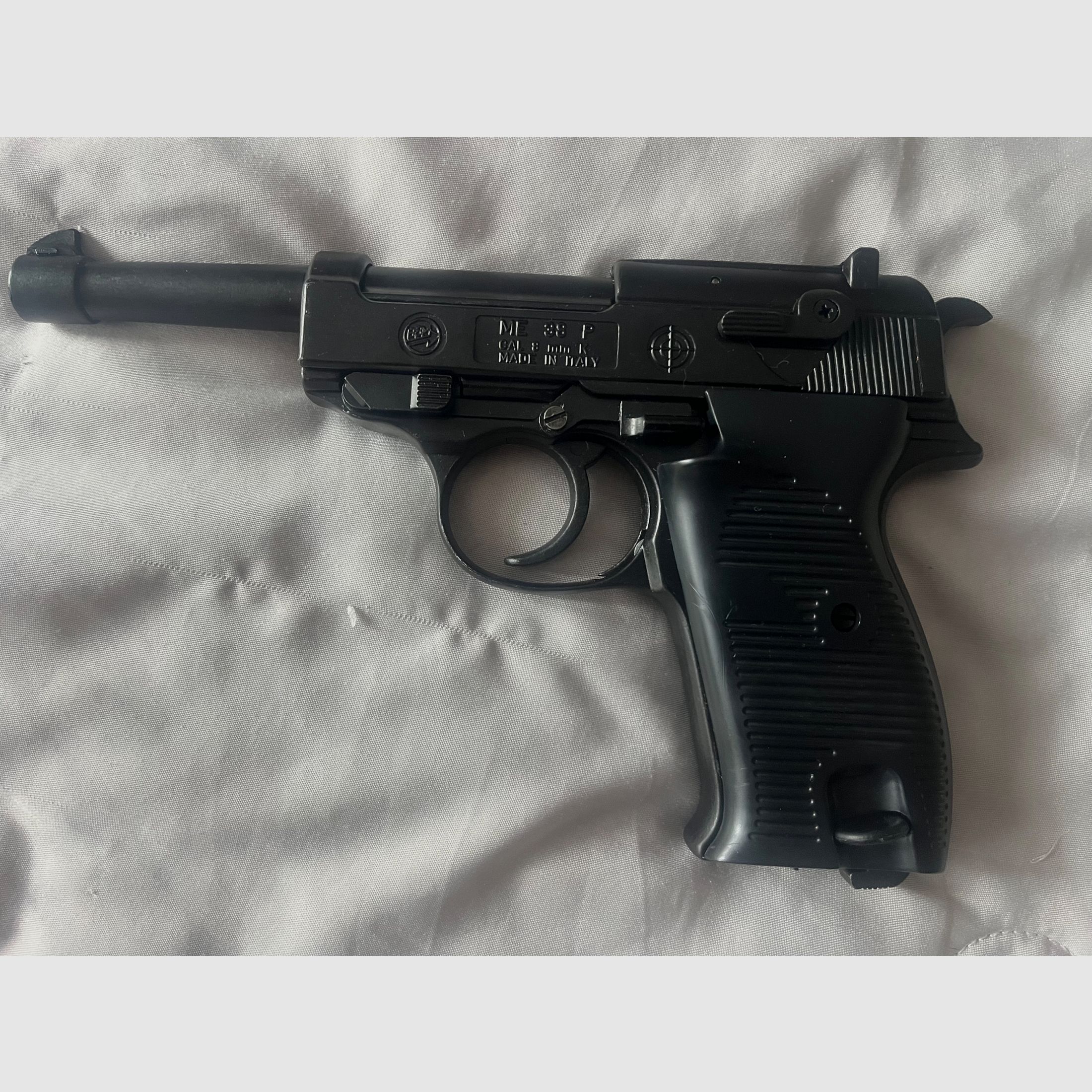 P38 Bruni-Colt 1911, image 1 sur 3