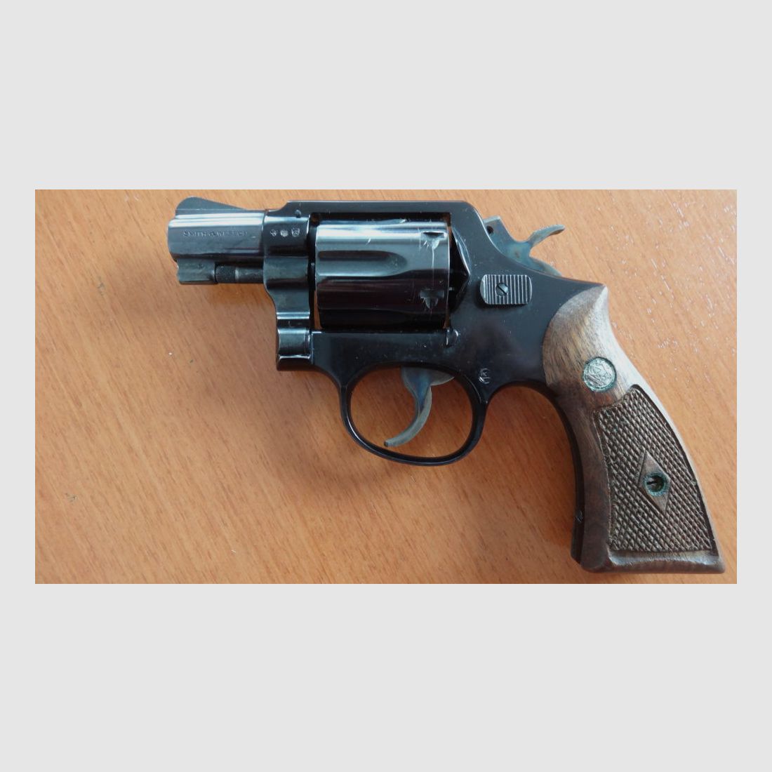 REVOLVER: SMITH & WESSON MODEL REVOLVER: SMITH & WESSON MODEL 12-1 AIRWEIGHT CAL. 38 SPECIAL., Bild 1 von 4
