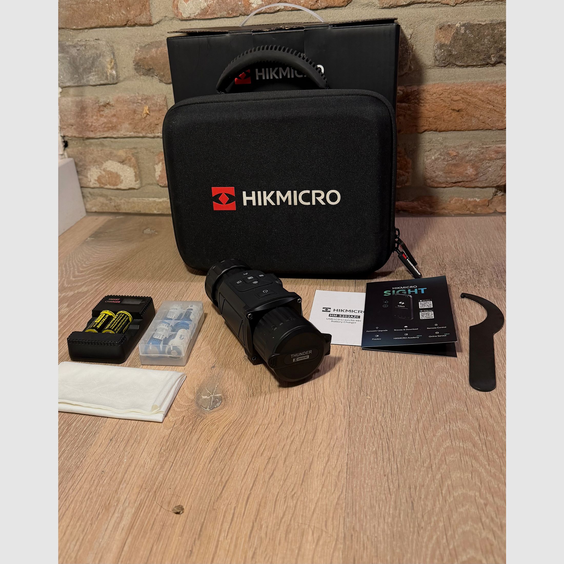 HIKMICRO Thunder TH35PC thermal imaging attachment