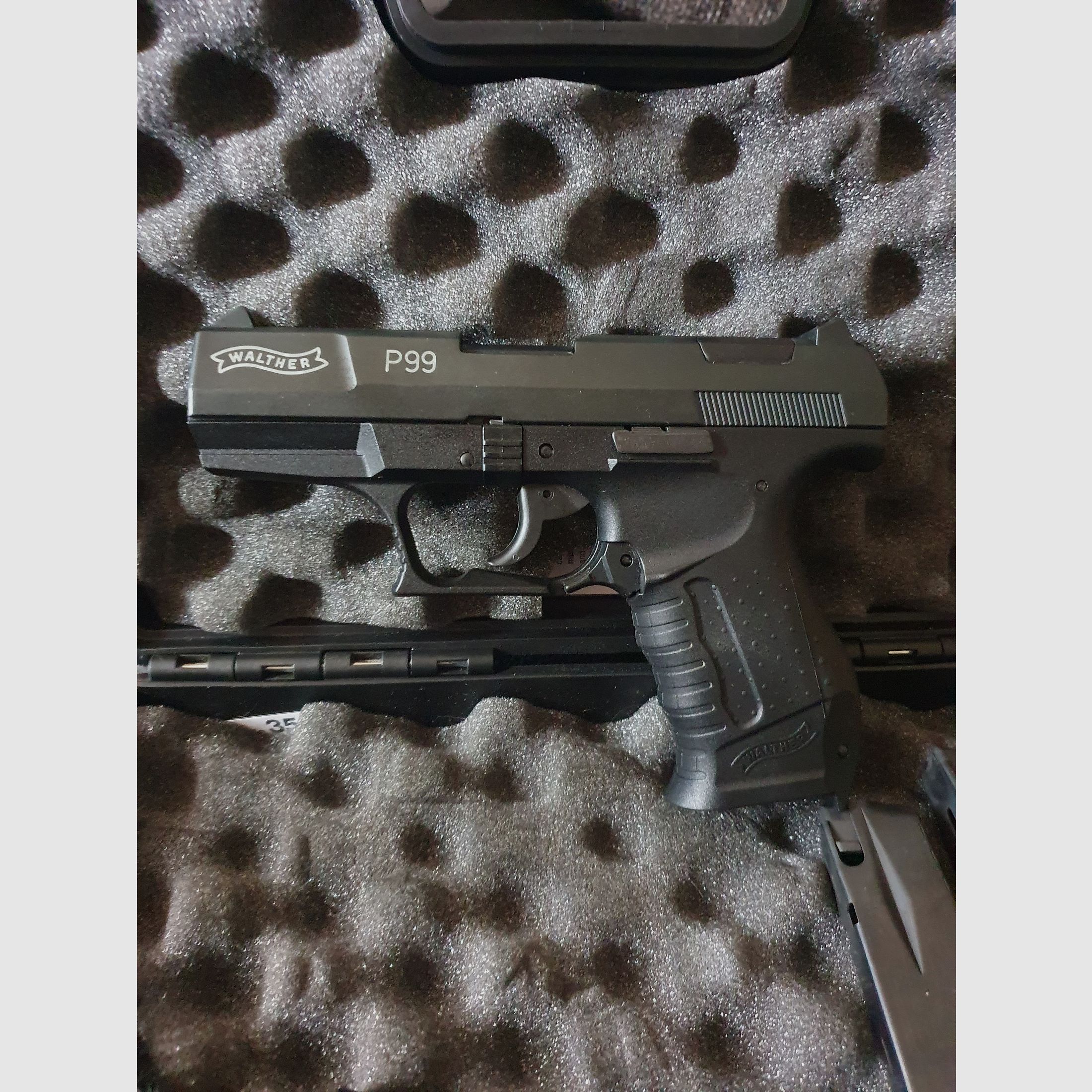 Schreckschuss pistole P99