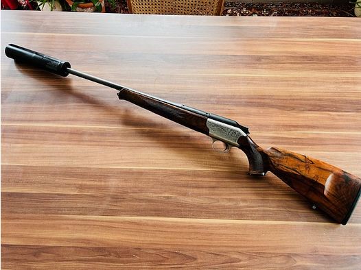 Blaser R93 Luxus Kal.8x57 IS mit Hausken SD