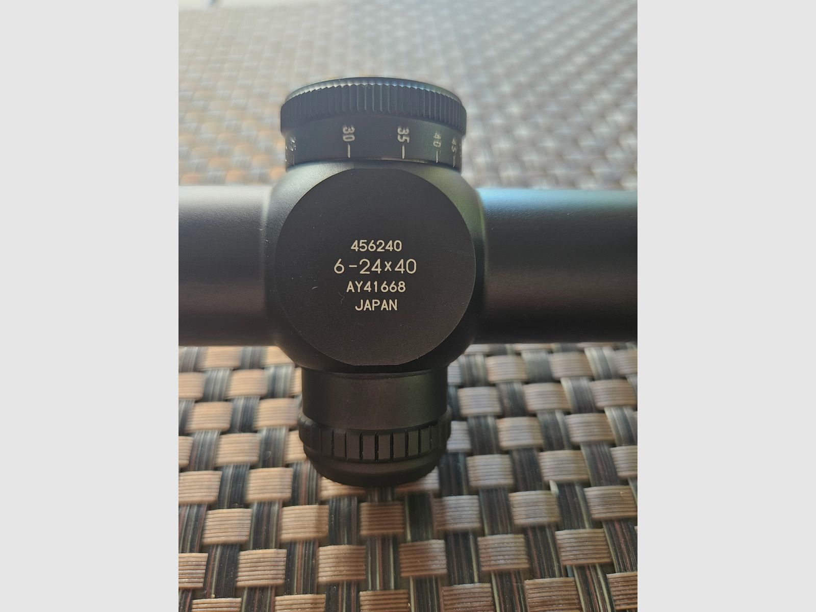 BUSHNELL ELITE 4500 6-24 x 40
