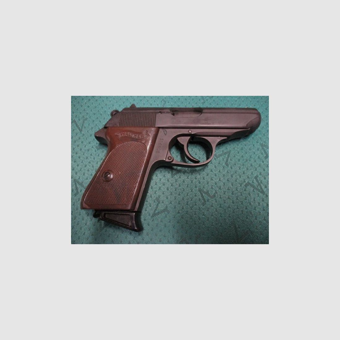 Pistol 7.65mm Browning Walther PPK Bundeswehr from 1959 with acceptance PPK