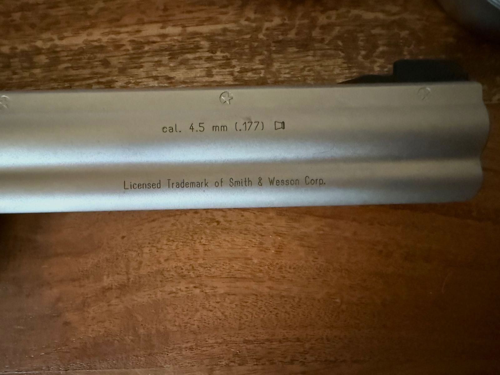 Revolver Co2 UMAREX Smith & Wesson 686 - 6 pollici Nickel 4,5 mm Diabolo