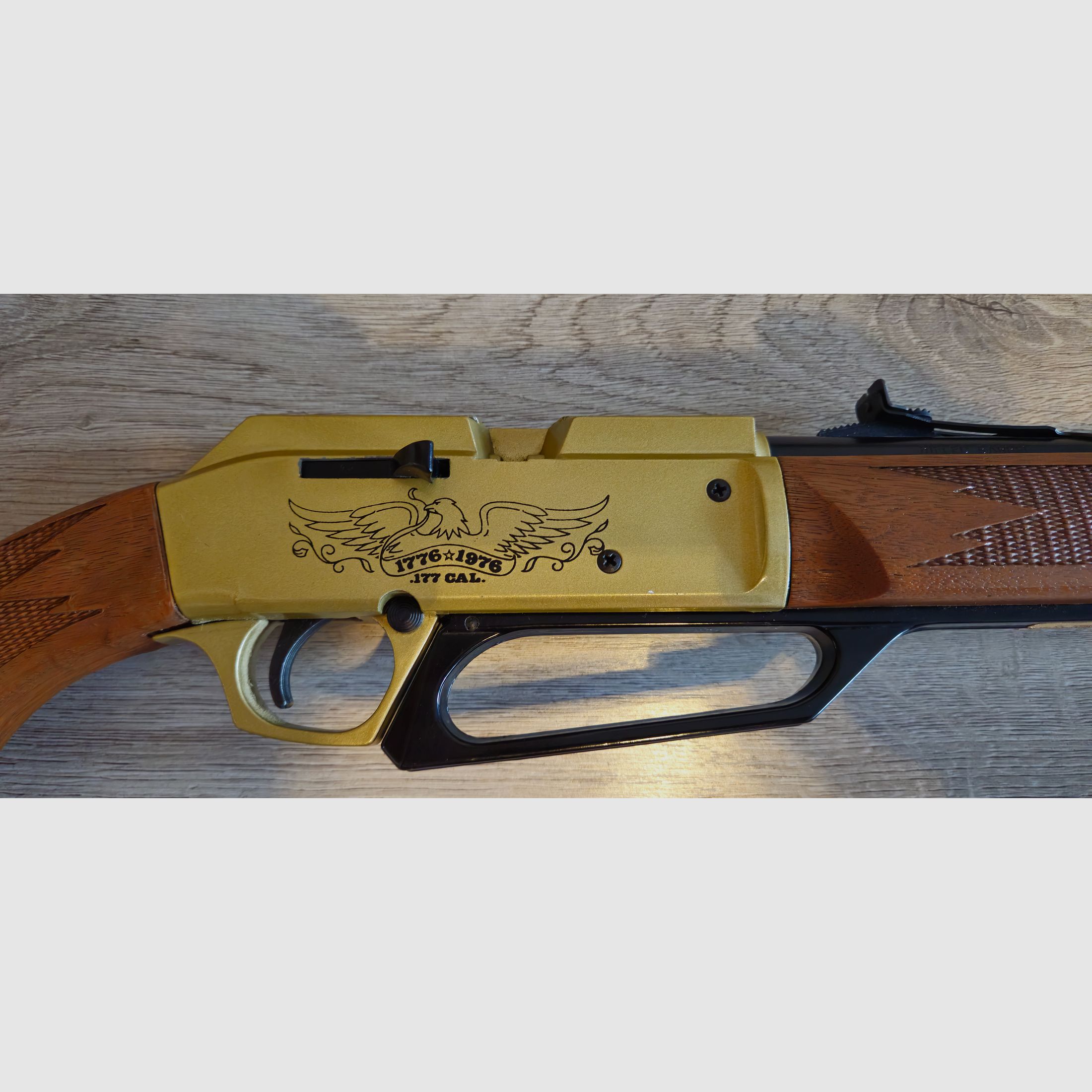 3 carabines à air de Daisy et Umarex