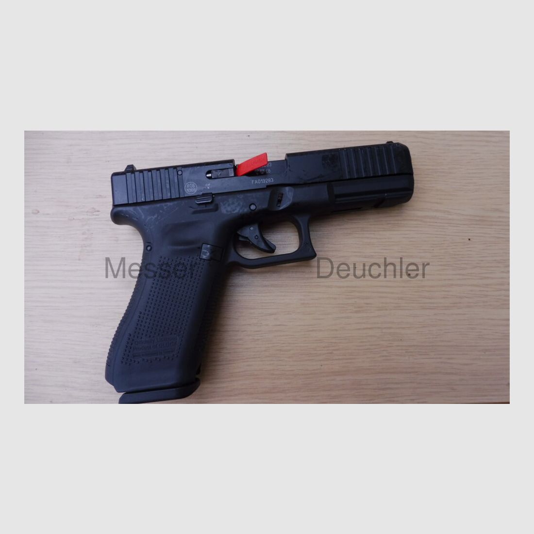 Umarex Glock 17 Gen5 blank firing gun Black