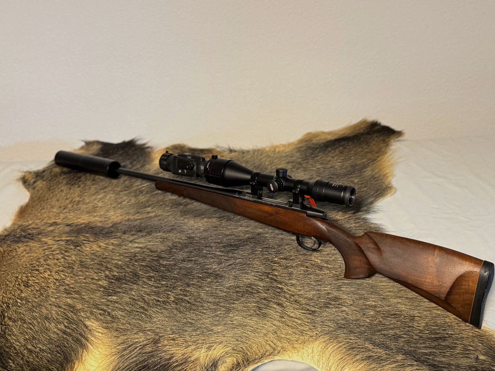 Pakiet dla młodych myśliwych – CZ 557 Kal. .308 Win. – w pełni wyposażony i gotowy do użycia