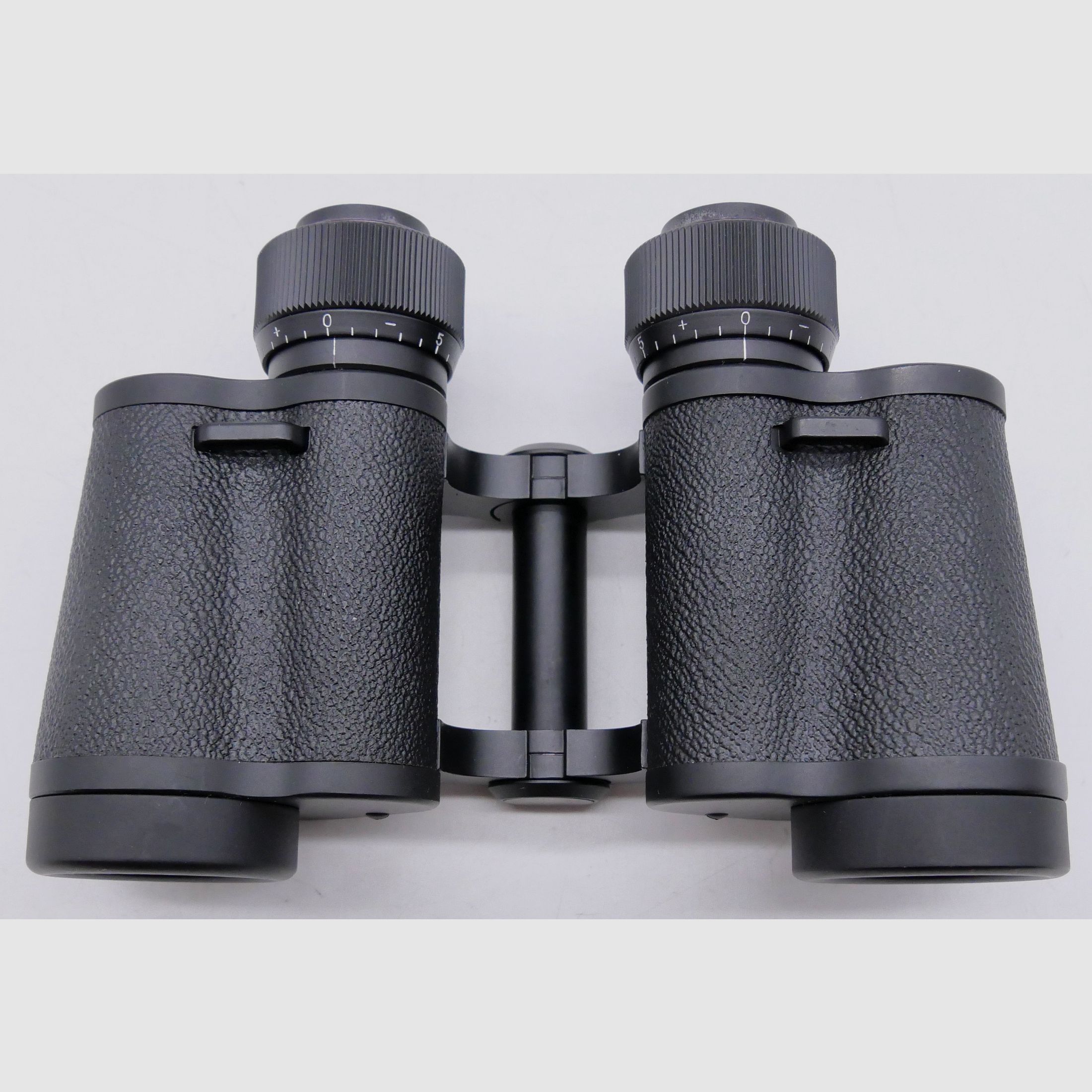 Binoculars Docter Optic DELTRENTIS 8x30 eyecups missing See pictures H334