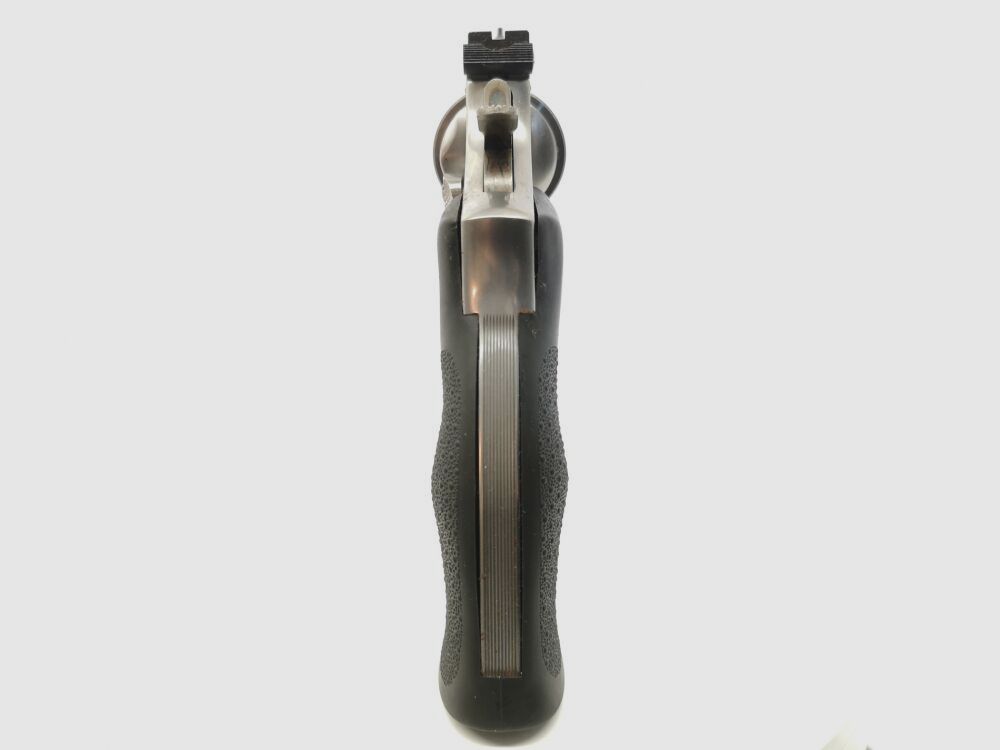 Smith & Wesson 617-1